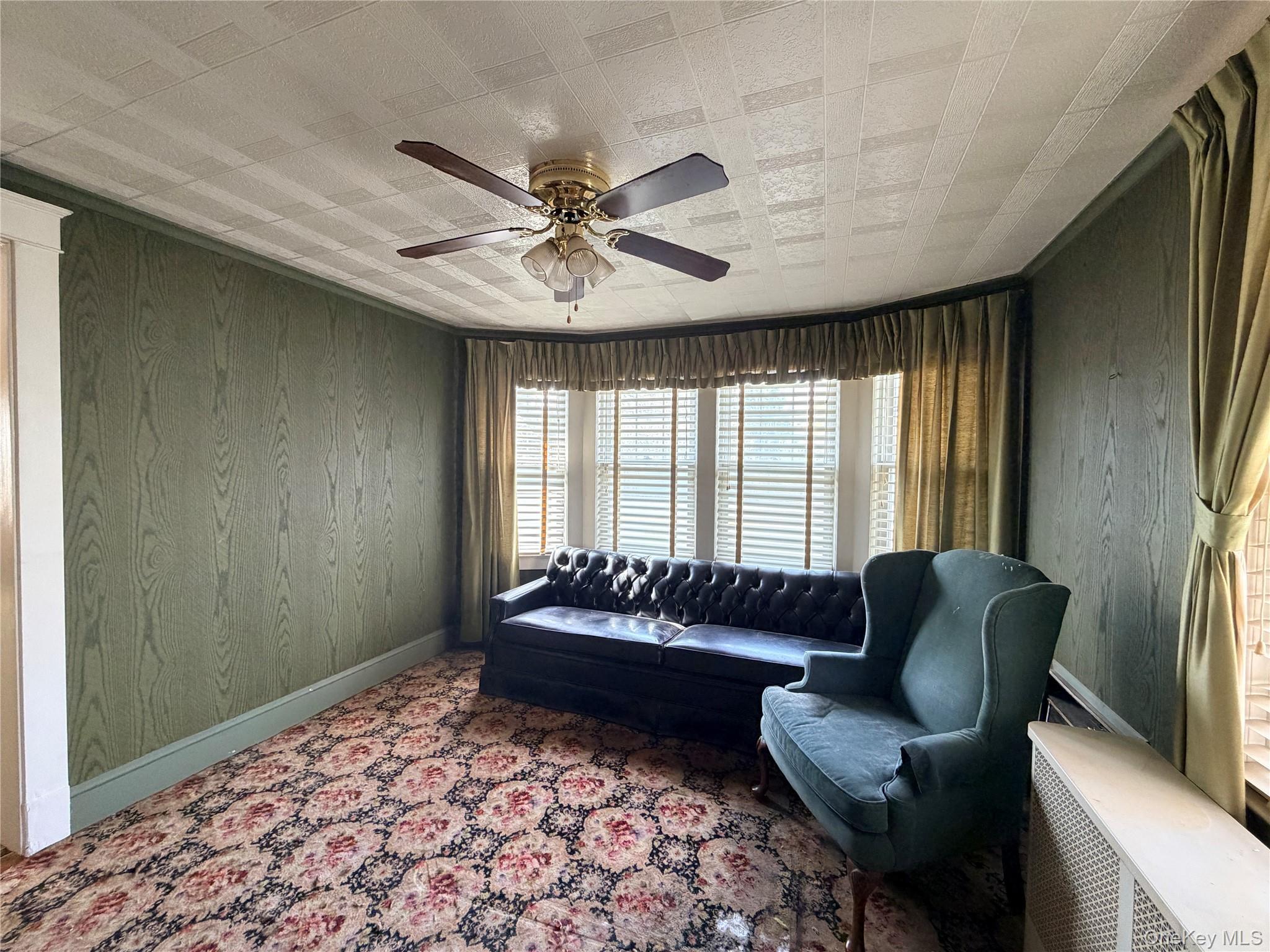 Single Family Woodbury  Nassau County, NY 11801, MLS-985927-18