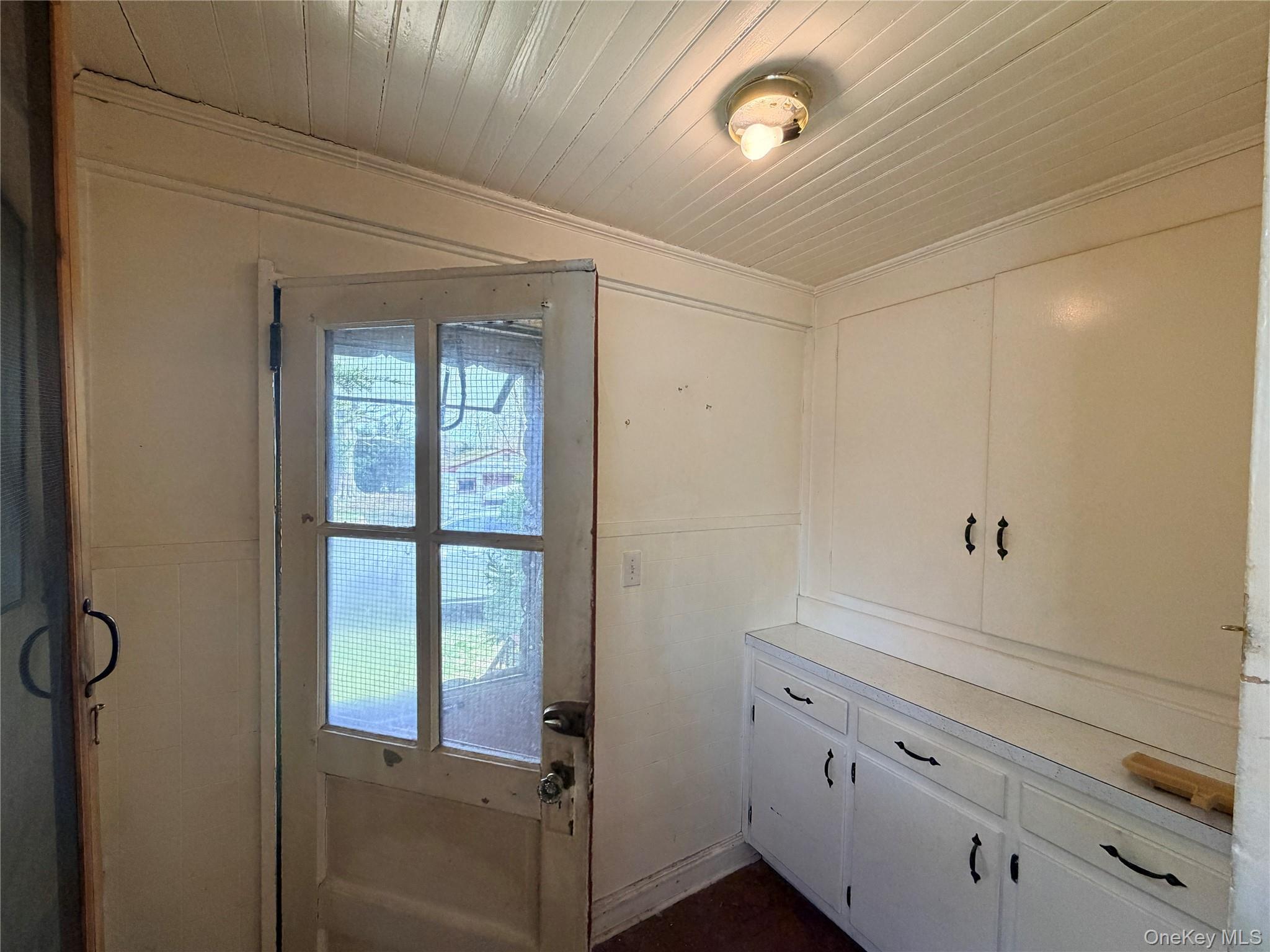 Single Family Woodbury  Nassau County, NY 11801, MLS-985927-9