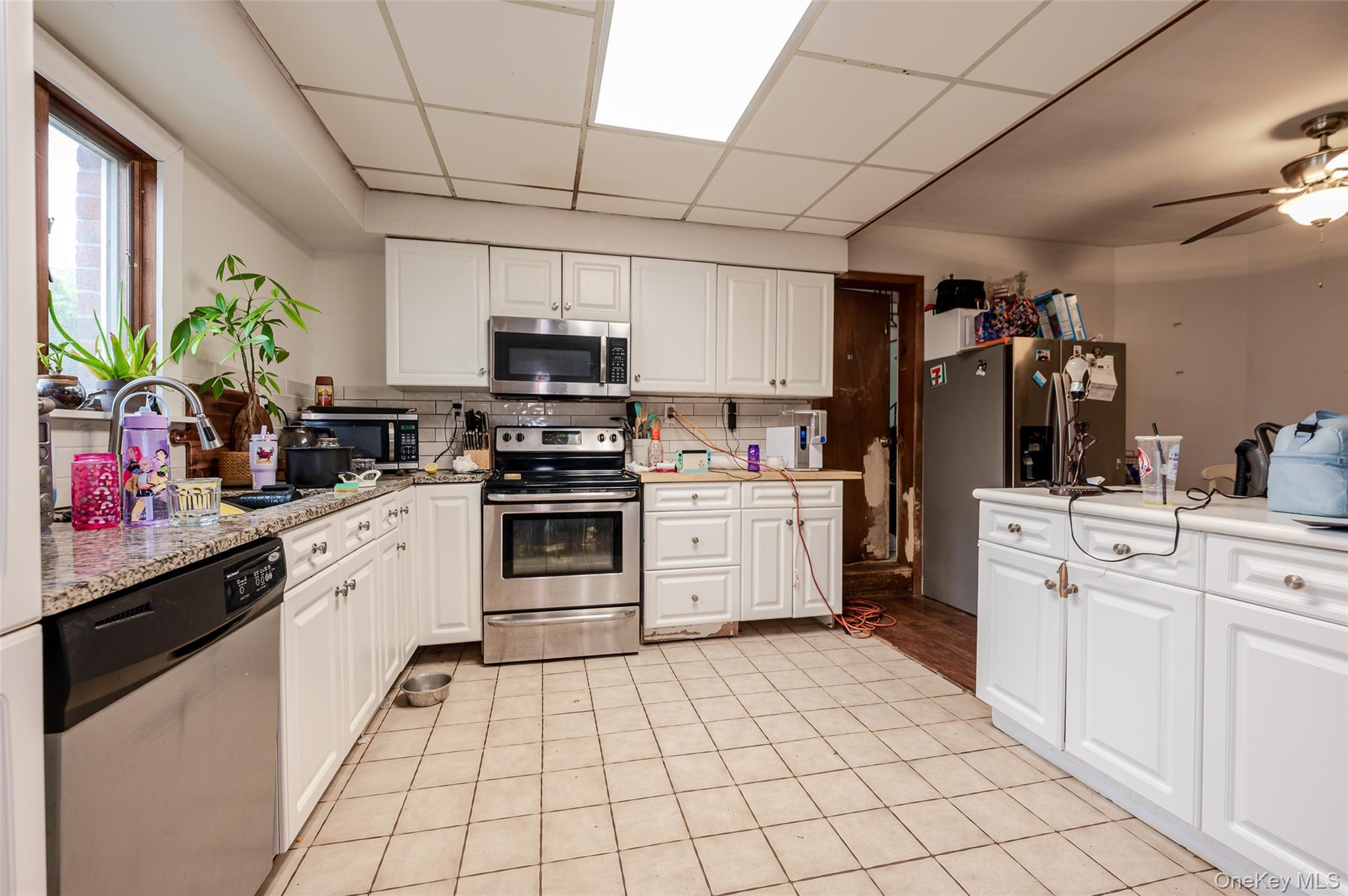 Single Family Clinton Avenue  Suffolk County, NY 11776, MLS-985948-21