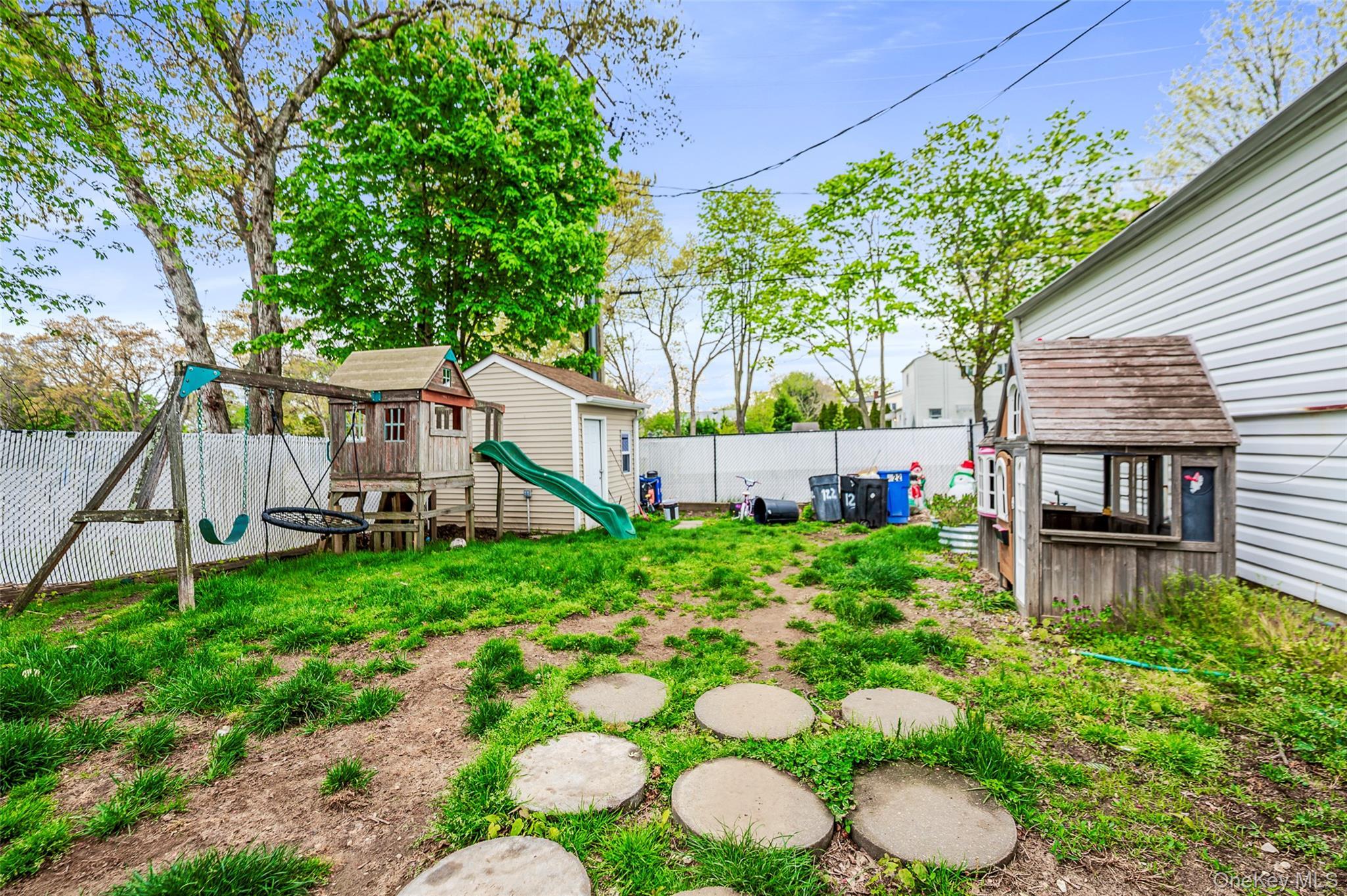 Single Family Clinton Avenue  Suffolk County, NY 11776, MLS-985948-24