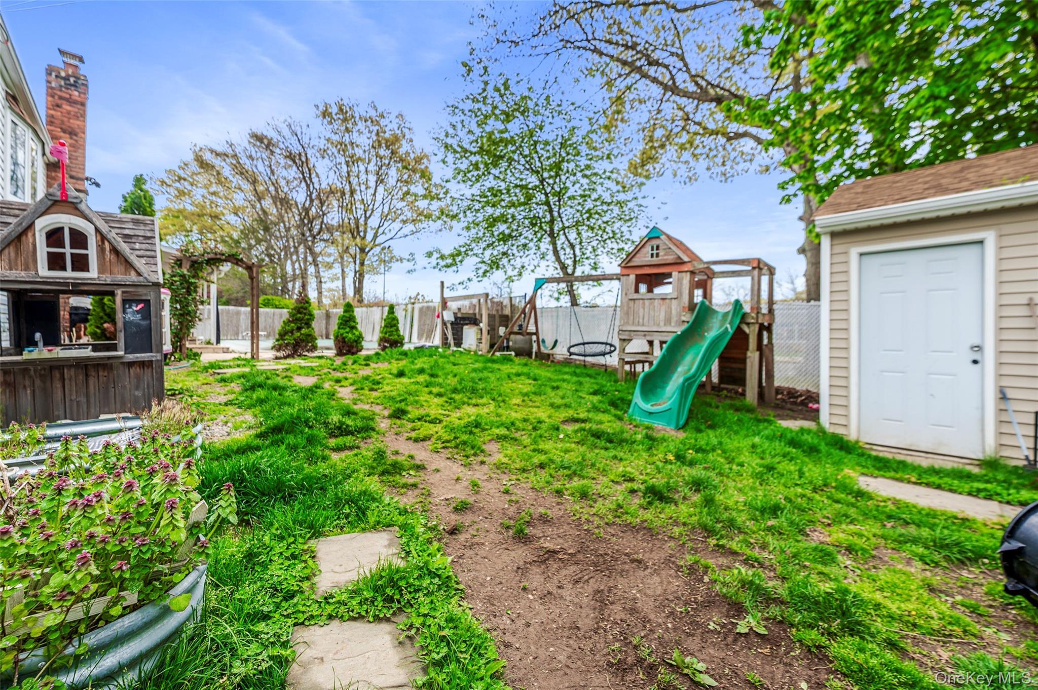 Single Family Clinton Avenue  Suffolk County, NY 11776, MLS-985948-25