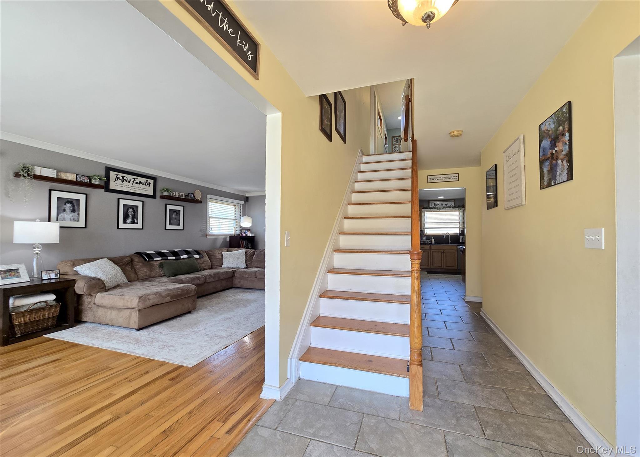 Single Family Brush Hollow  Suffolk County, NY 11741, MLS-985949-2