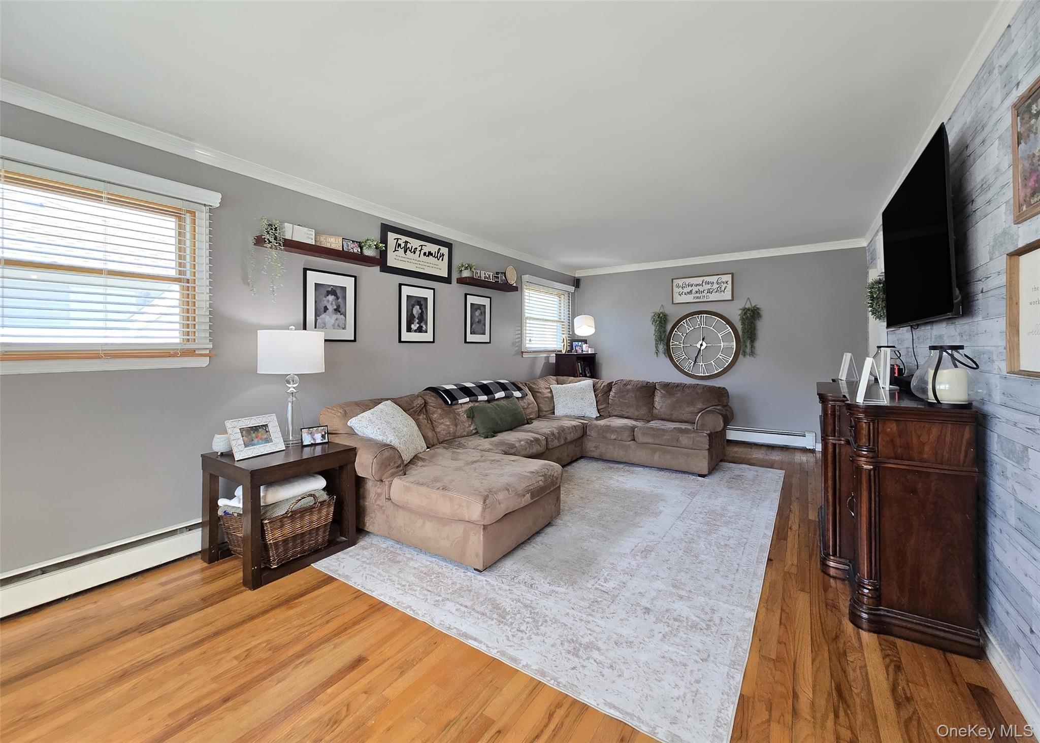 Single Family Brush Hollow  Suffolk County, NY 11741, MLS-985949-3