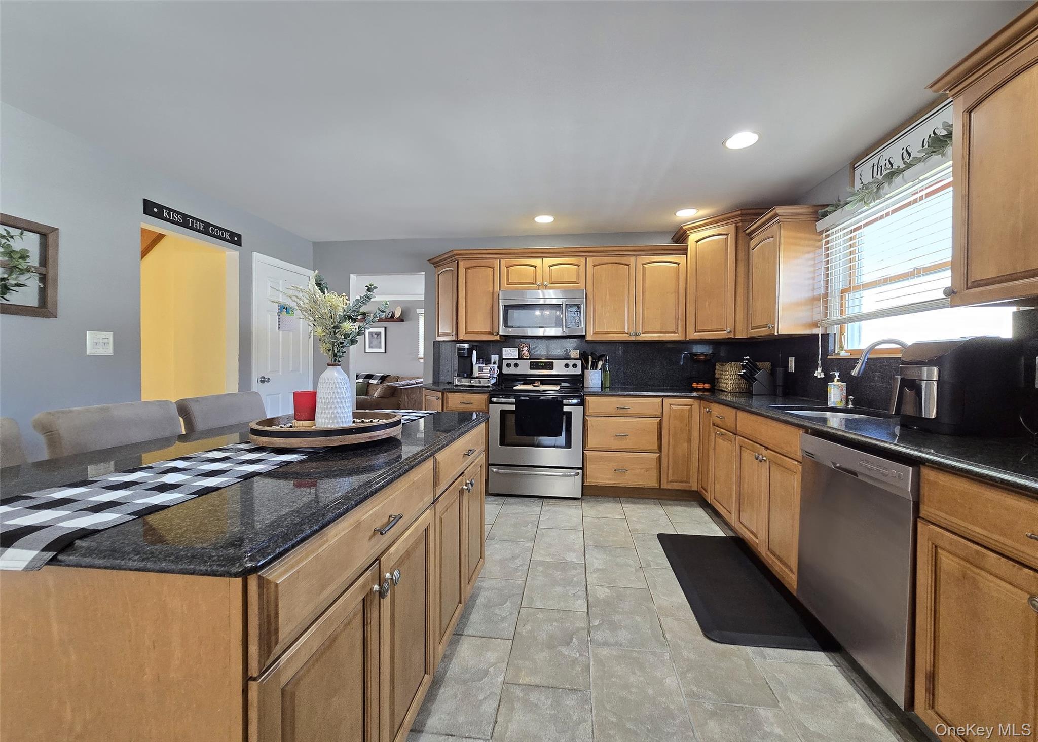 Single Family Brush Hollow  Suffolk County, NY 11741, MLS-985949-7