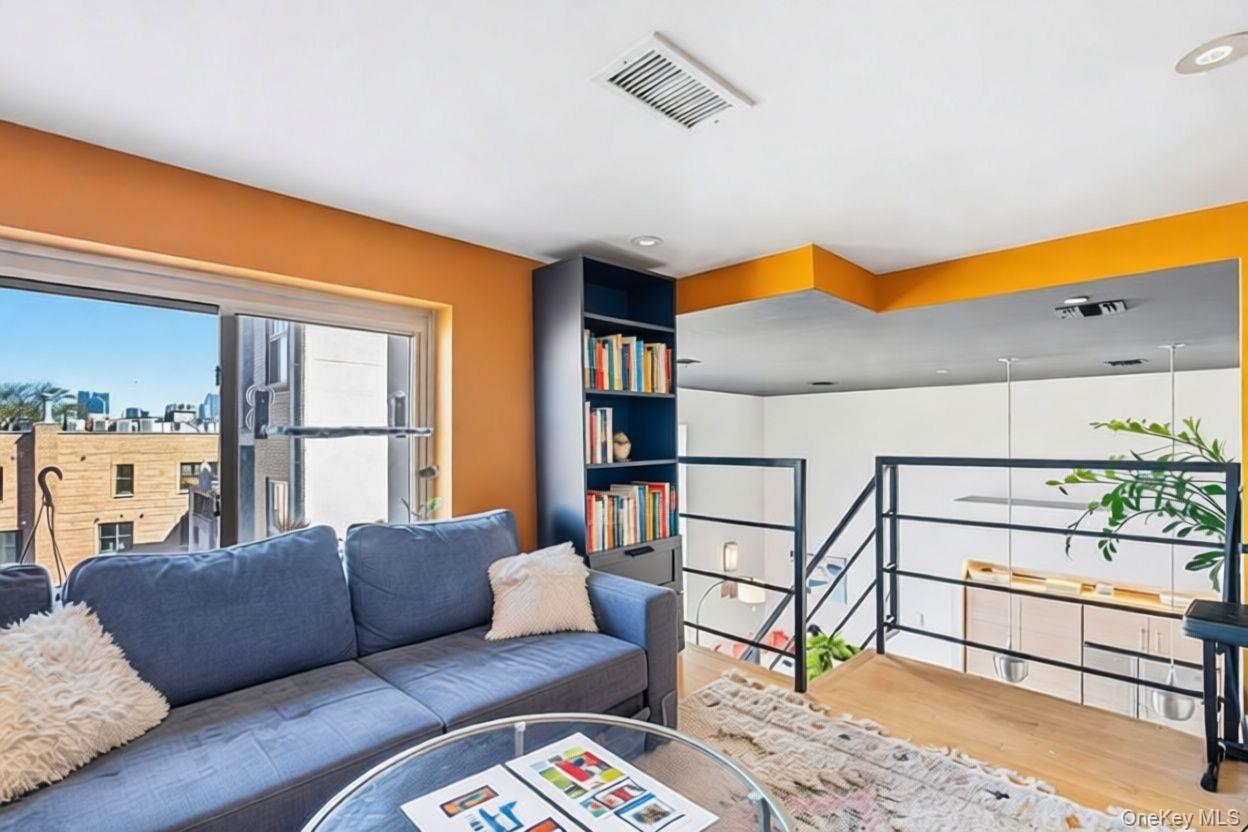 Condo Woodpoint  Brooklyn, NY 11211, MLS-985957-10