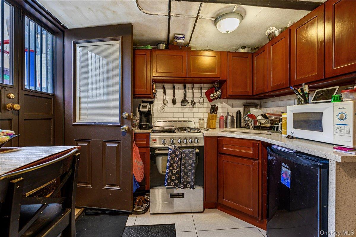 Single Family 49th  Brooklyn, NY 11220, MLS-985963-16