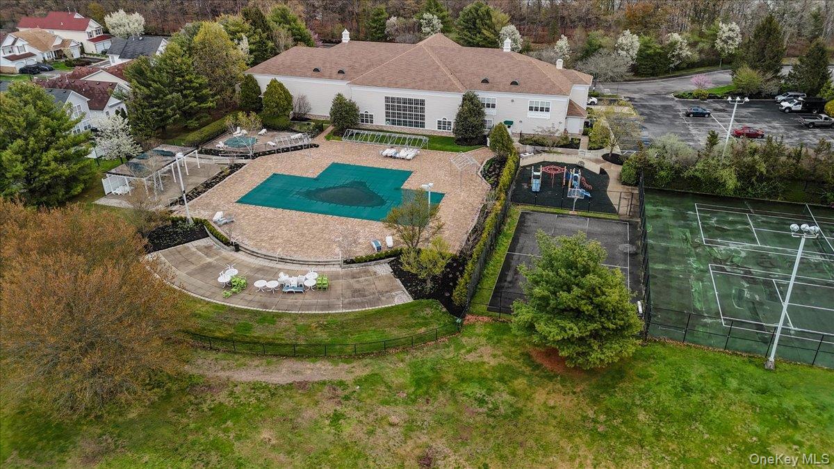 Single Family Casey Lane Suffolk County, NY 11953, MLS-985975-34