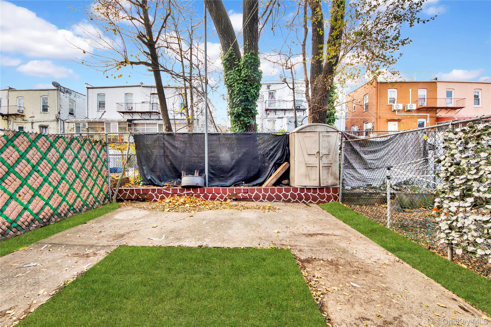 Single Family Thieriot  Bronx, NY 10473, MLS-985980-25