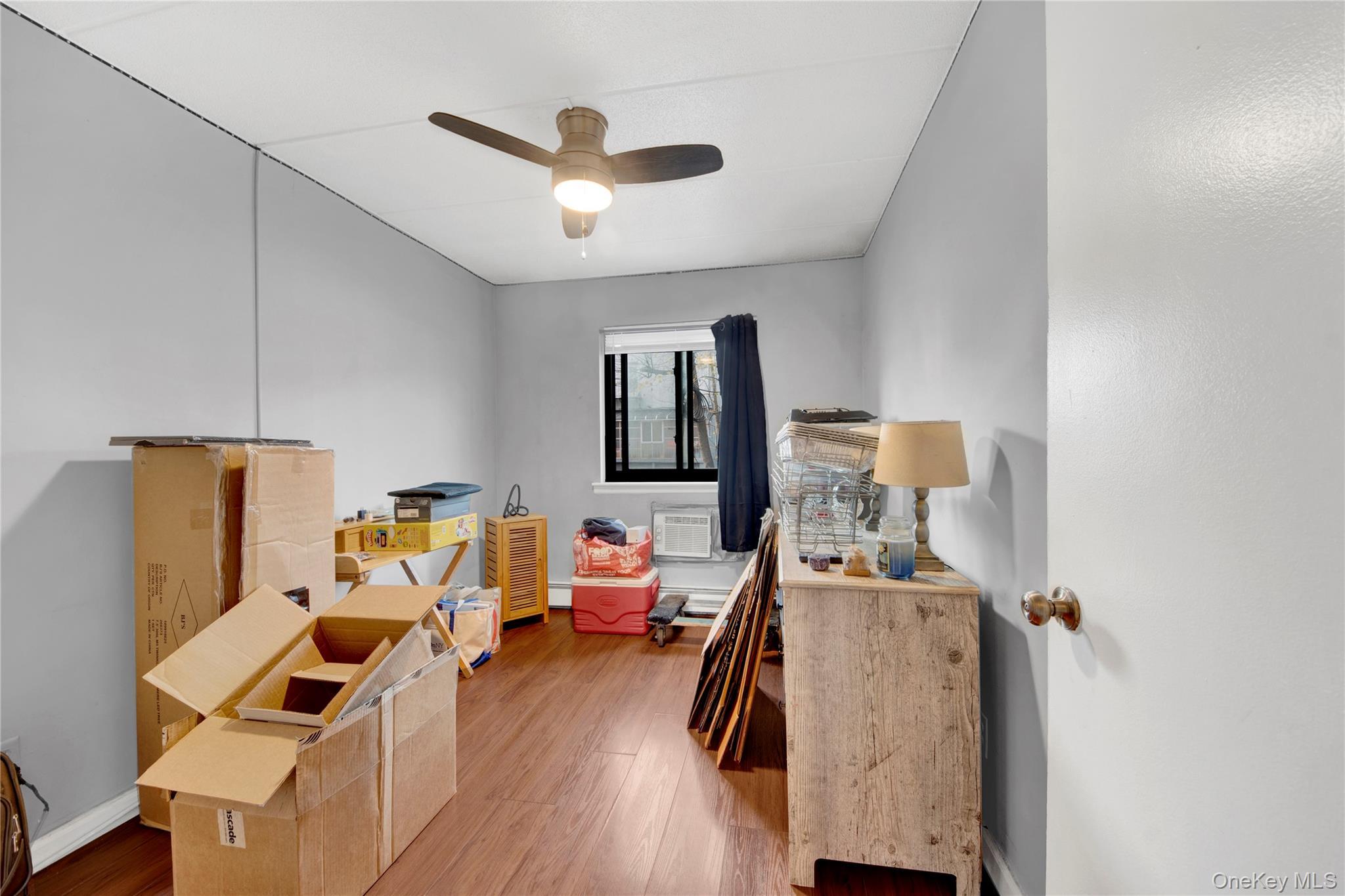 Single Family Thieriot  Bronx, NY 10473, MLS-985980-8