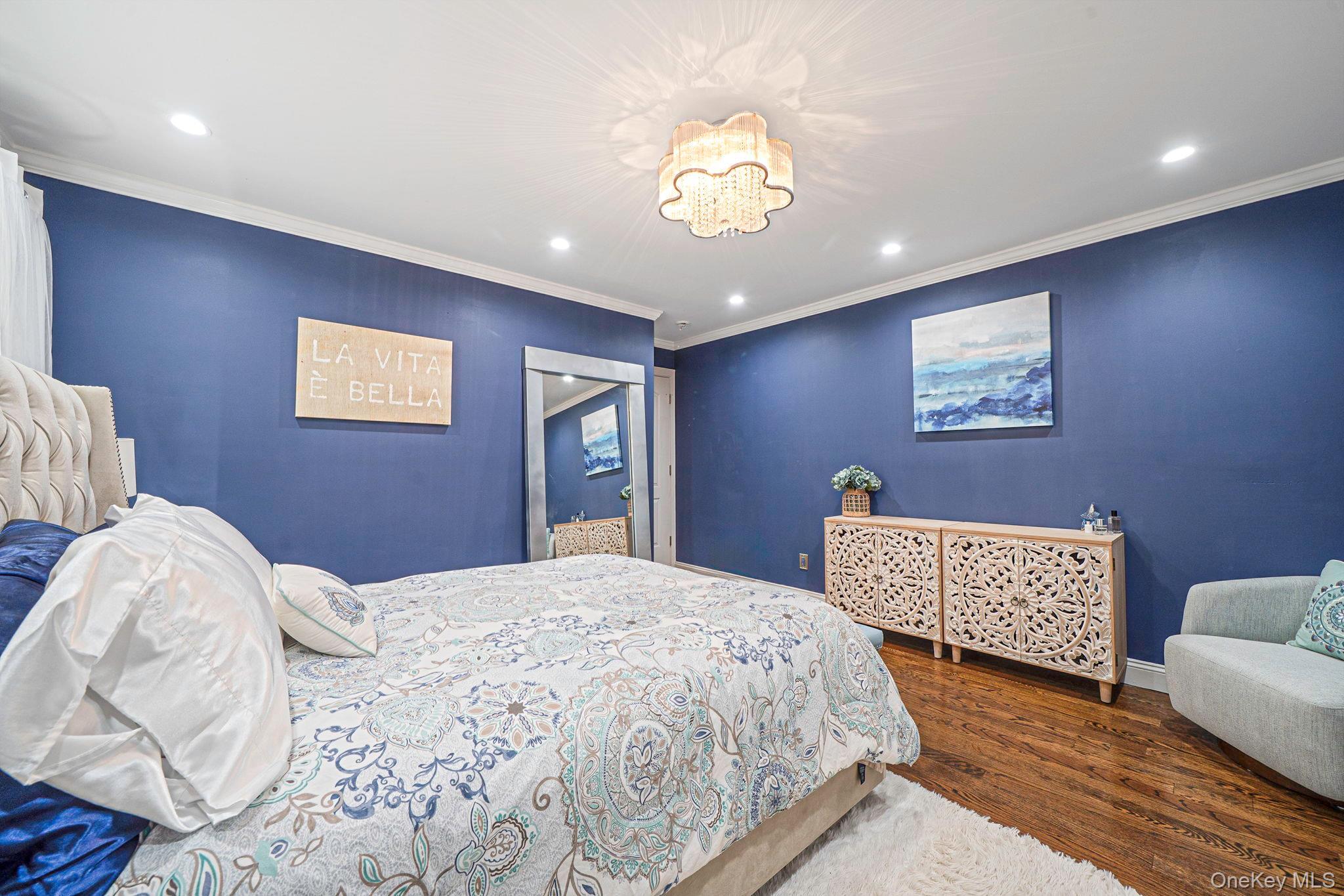 Single Family Moriches  Suffolk County, NY 11780, MLS-985987-15