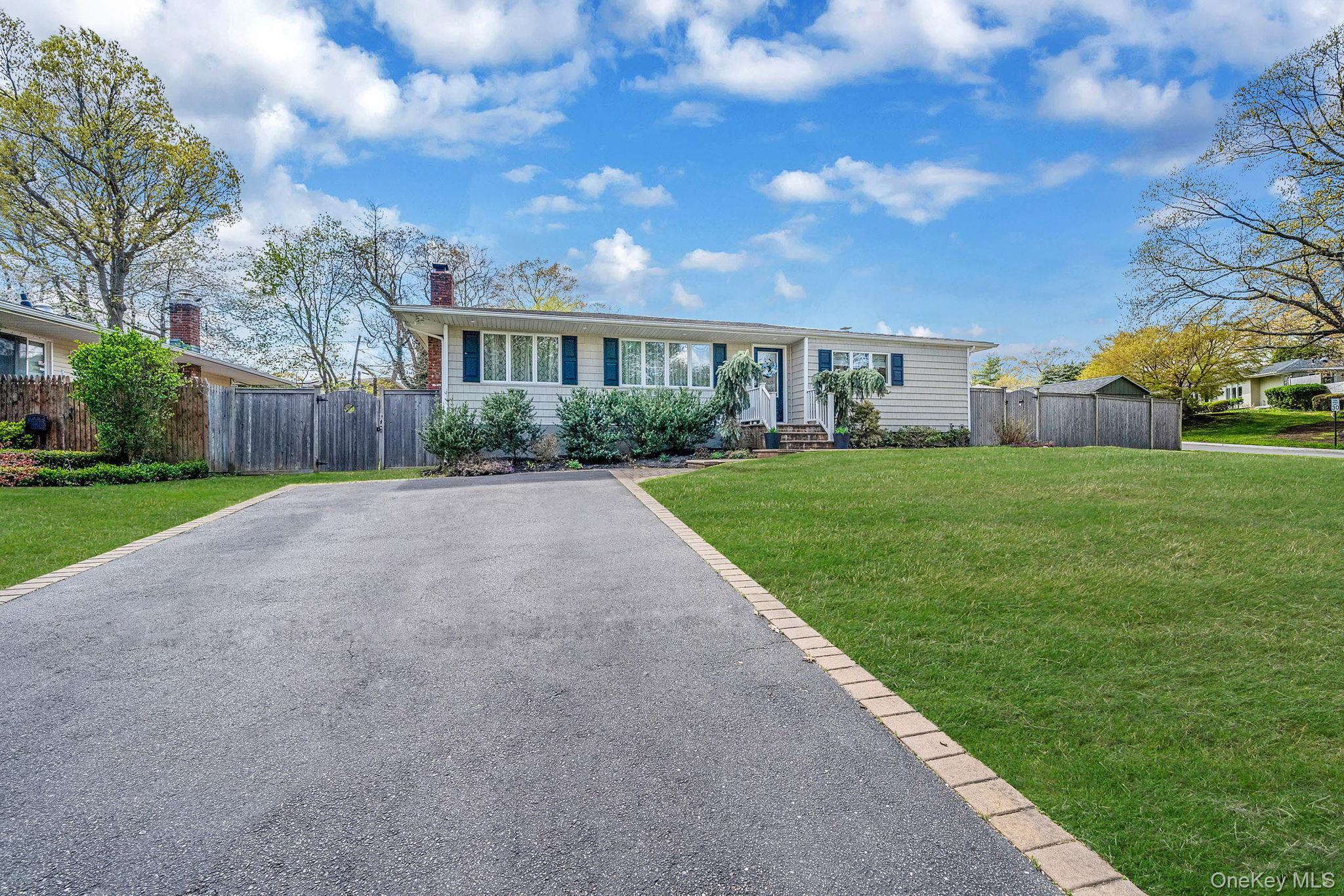 Single Family Moriches  Suffolk County, NY 11780, MLS-985987-2