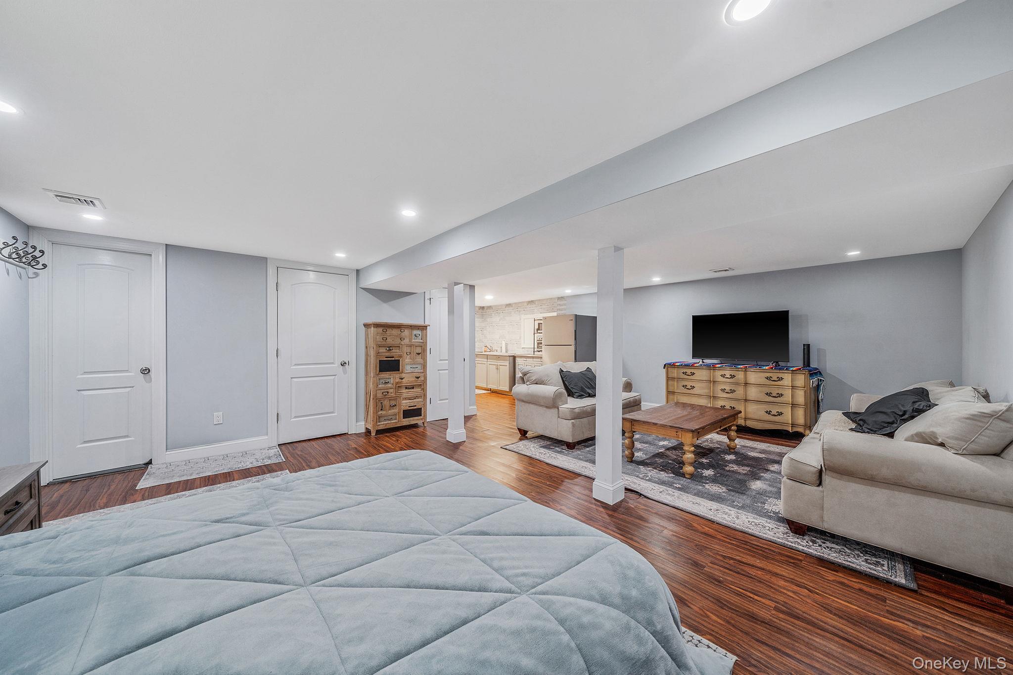 Single Family Moriches  Suffolk County, NY 11780, MLS-985987-24