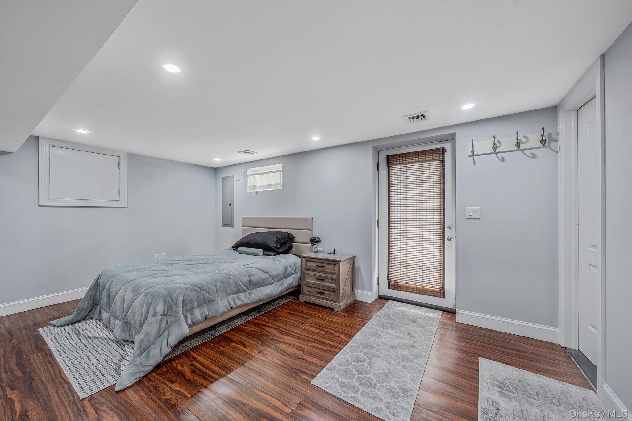 Single Family Moriches  Suffolk County, NY 11780, MLS-985987-25