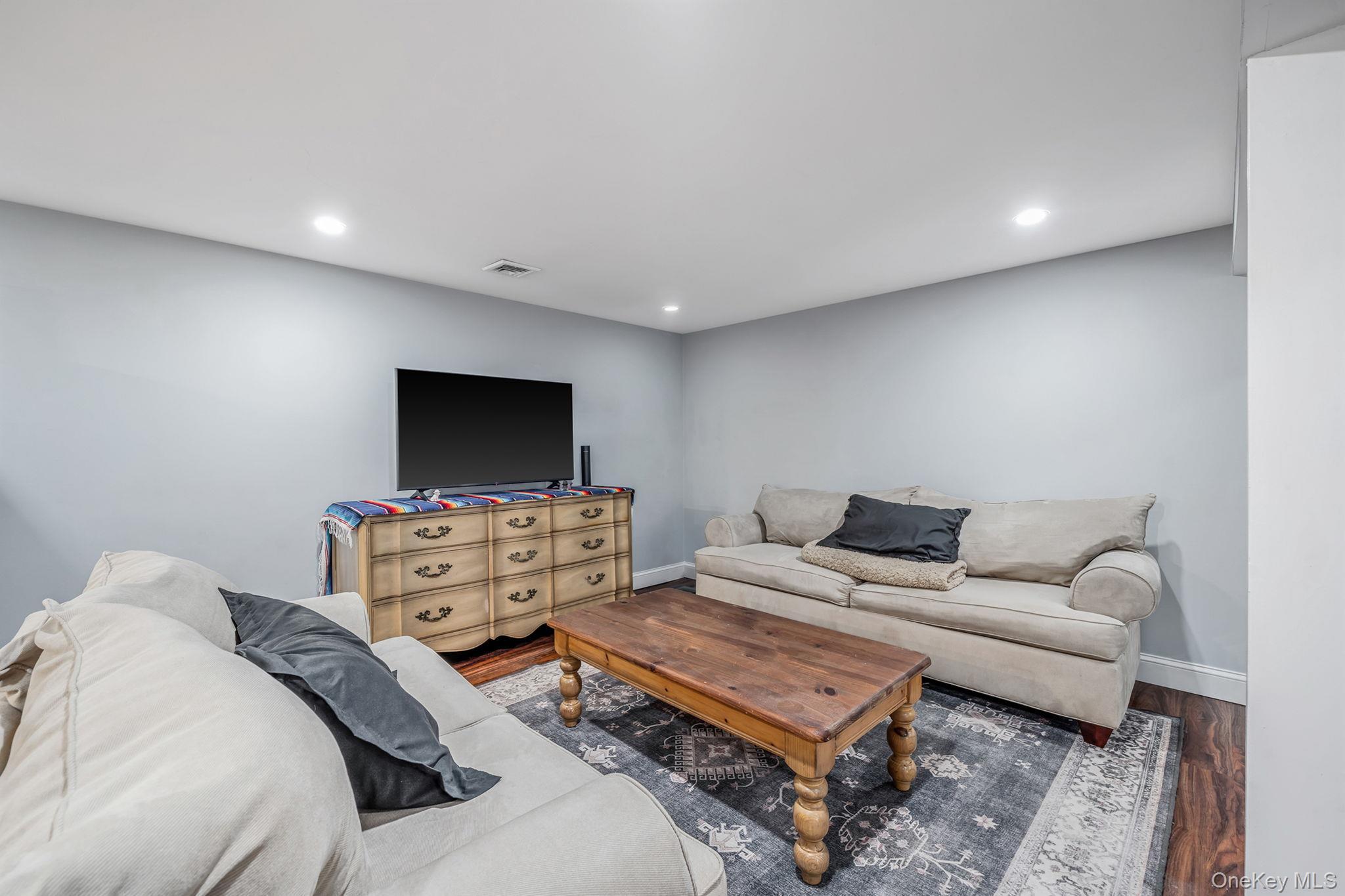 Single Family Moriches  Suffolk County, NY 11780, MLS-985987-26