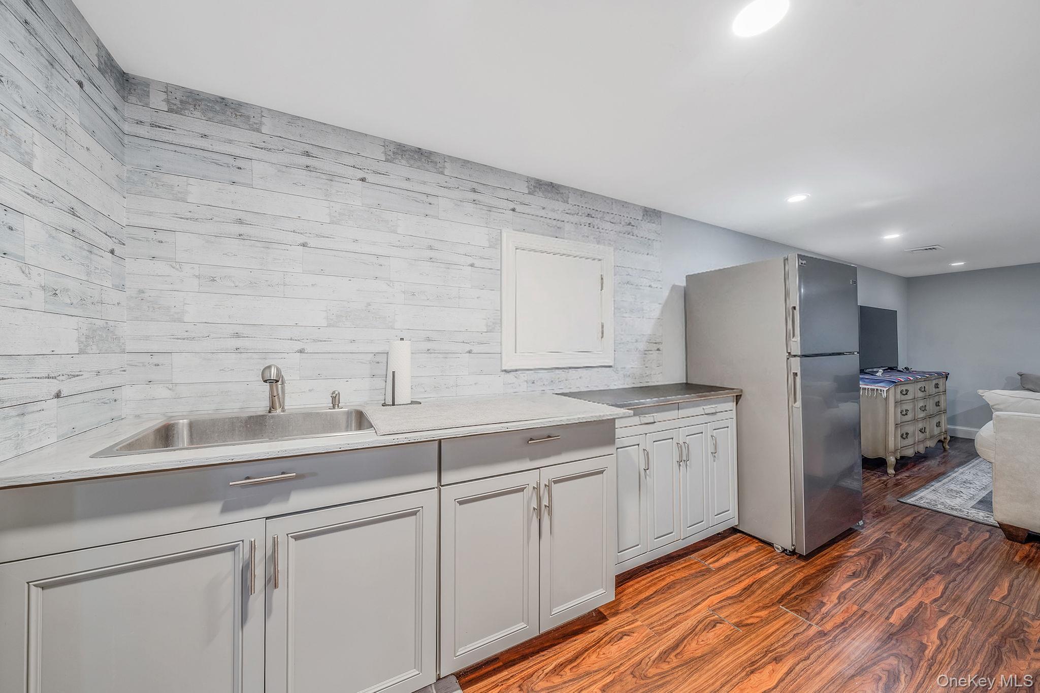 Single Family Moriches  Suffolk County, NY 11780, MLS-985987-29