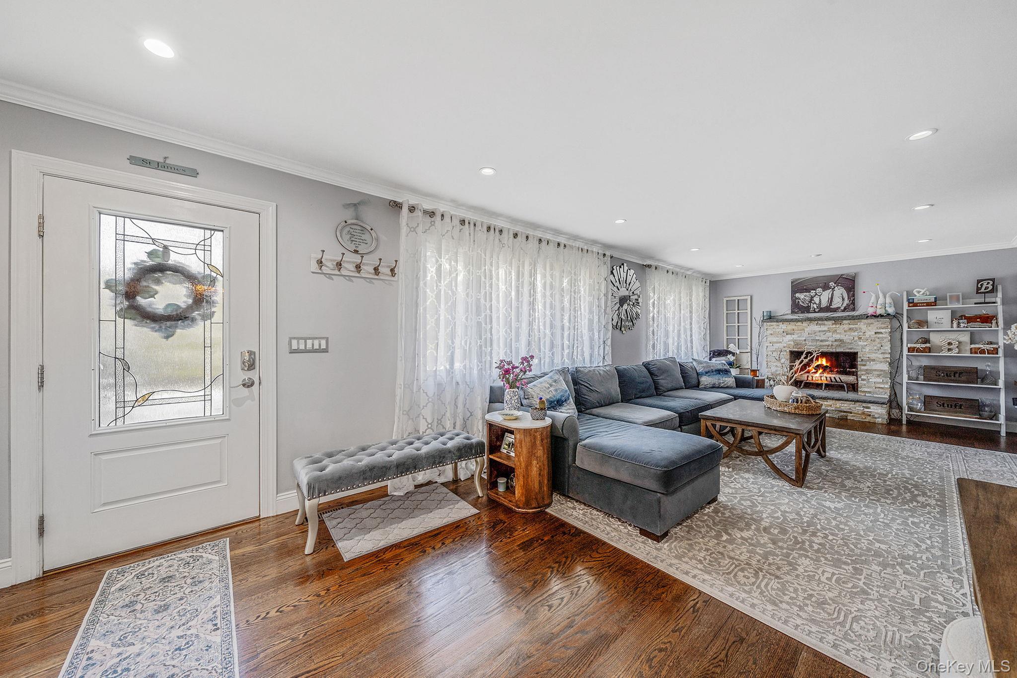 Single Family Moriches  Suffolk County, NY 11780, MLS-985987-3