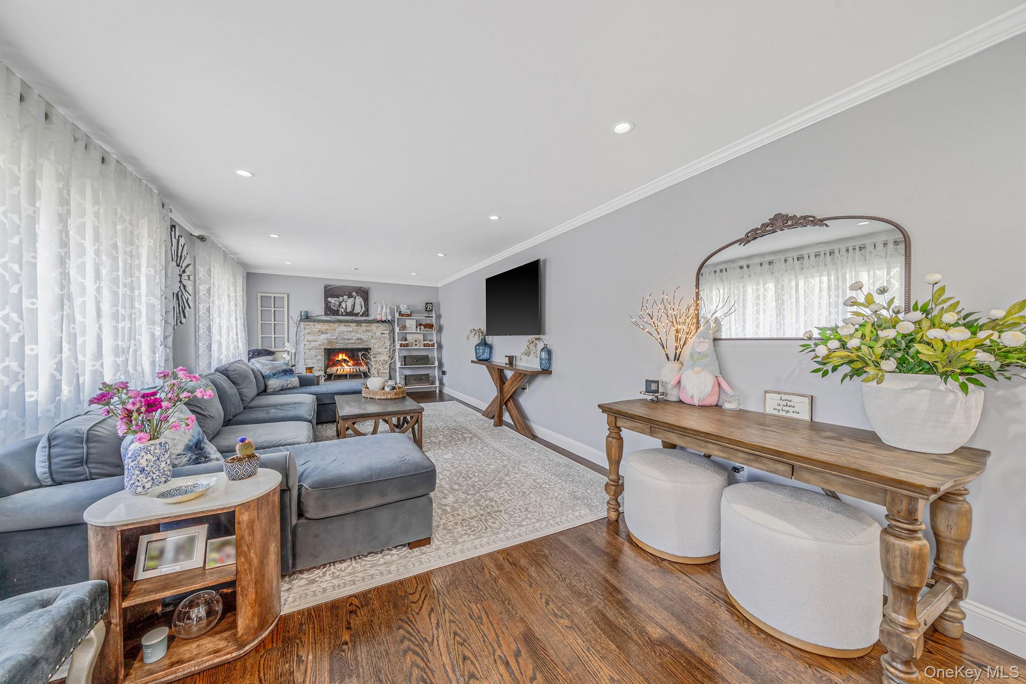 Single Family Moriches  Suffolk County, NY 11780, MLS-985987-4