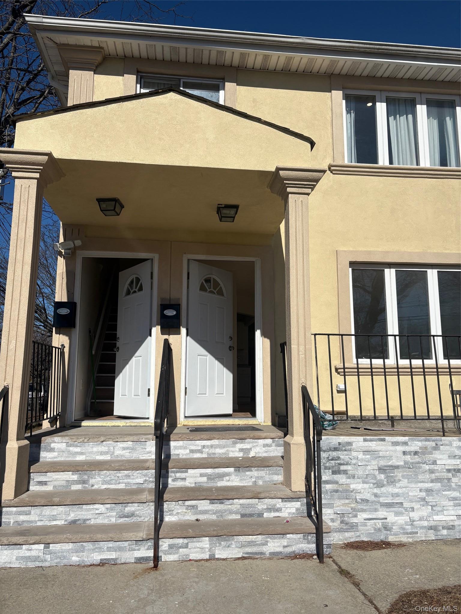 Single Family 145th Avenue  Queens, NY 11413, MLS-985990-2