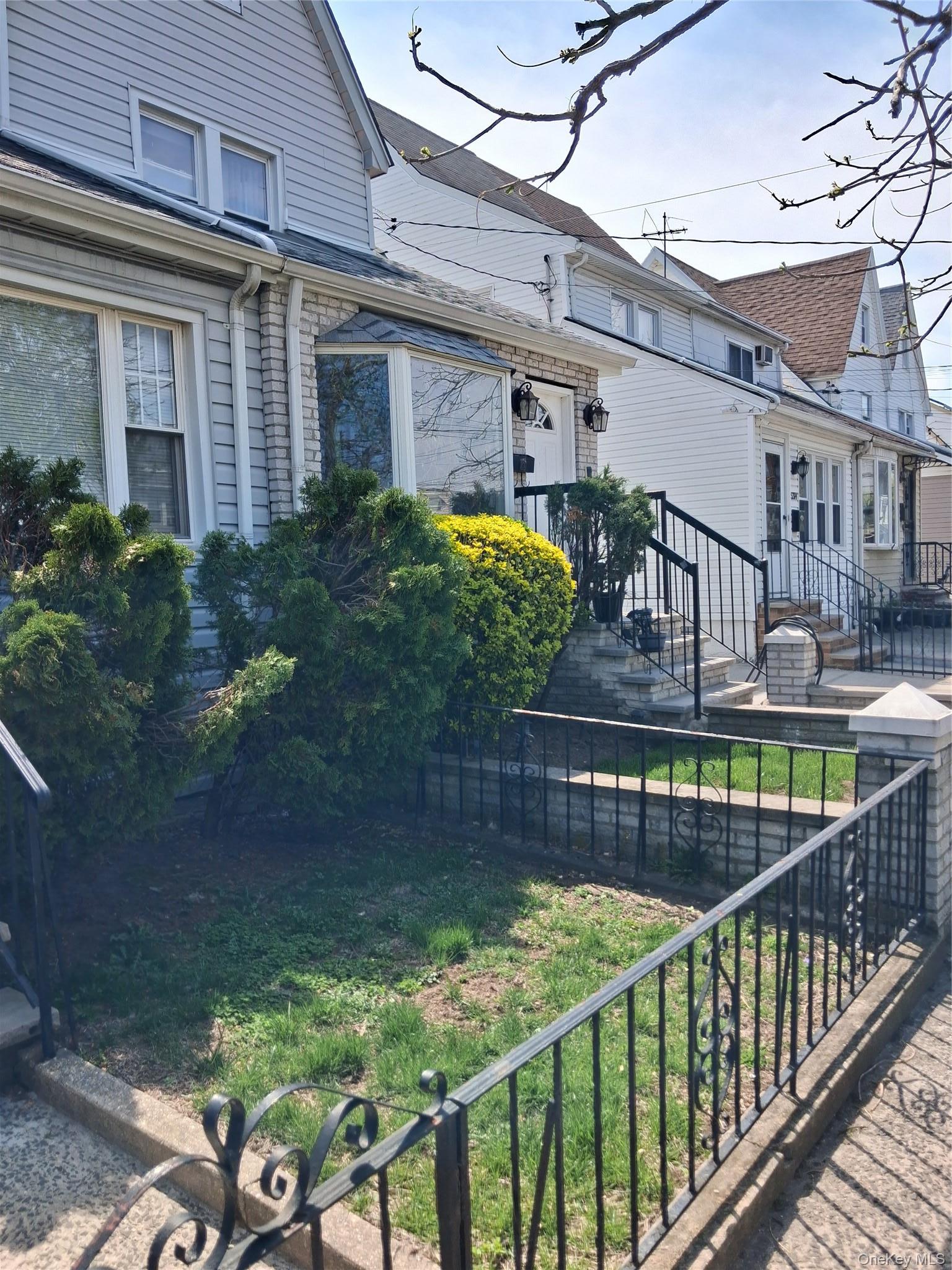 Single Family Avenue M  Brooklyn, NY 11234, MLS-985992-3