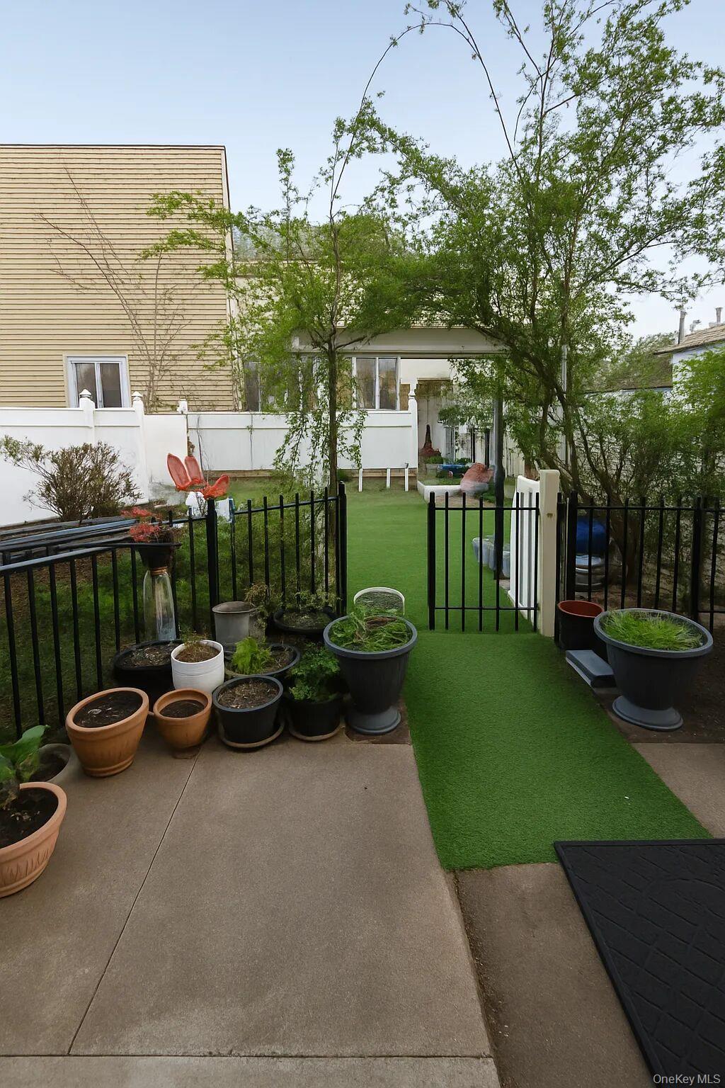 Single Family 91st  Queens, NY 11421, MLS-985995-23