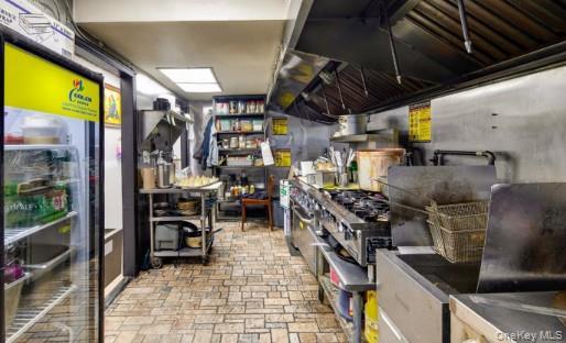 Commercial Lease Courtlandt Bronx, NY 10451, MLS-986000-3