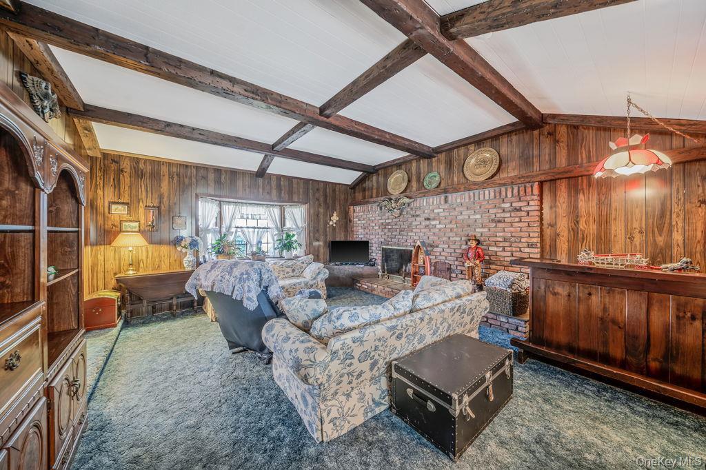 Single Family 17th  Suffolk County, NY 11729, MLS-986007-14