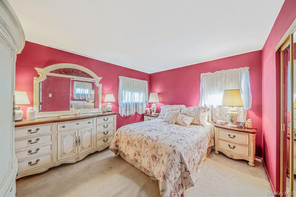 Single Family 17th  Suffolk County, NY 11729, MLS-986007-20