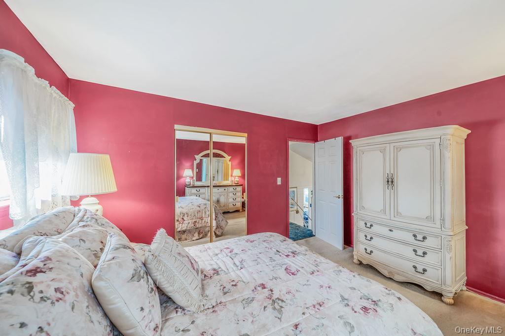 Single Family 17th  Suffolk County, NY 11729, MLS-986007-21