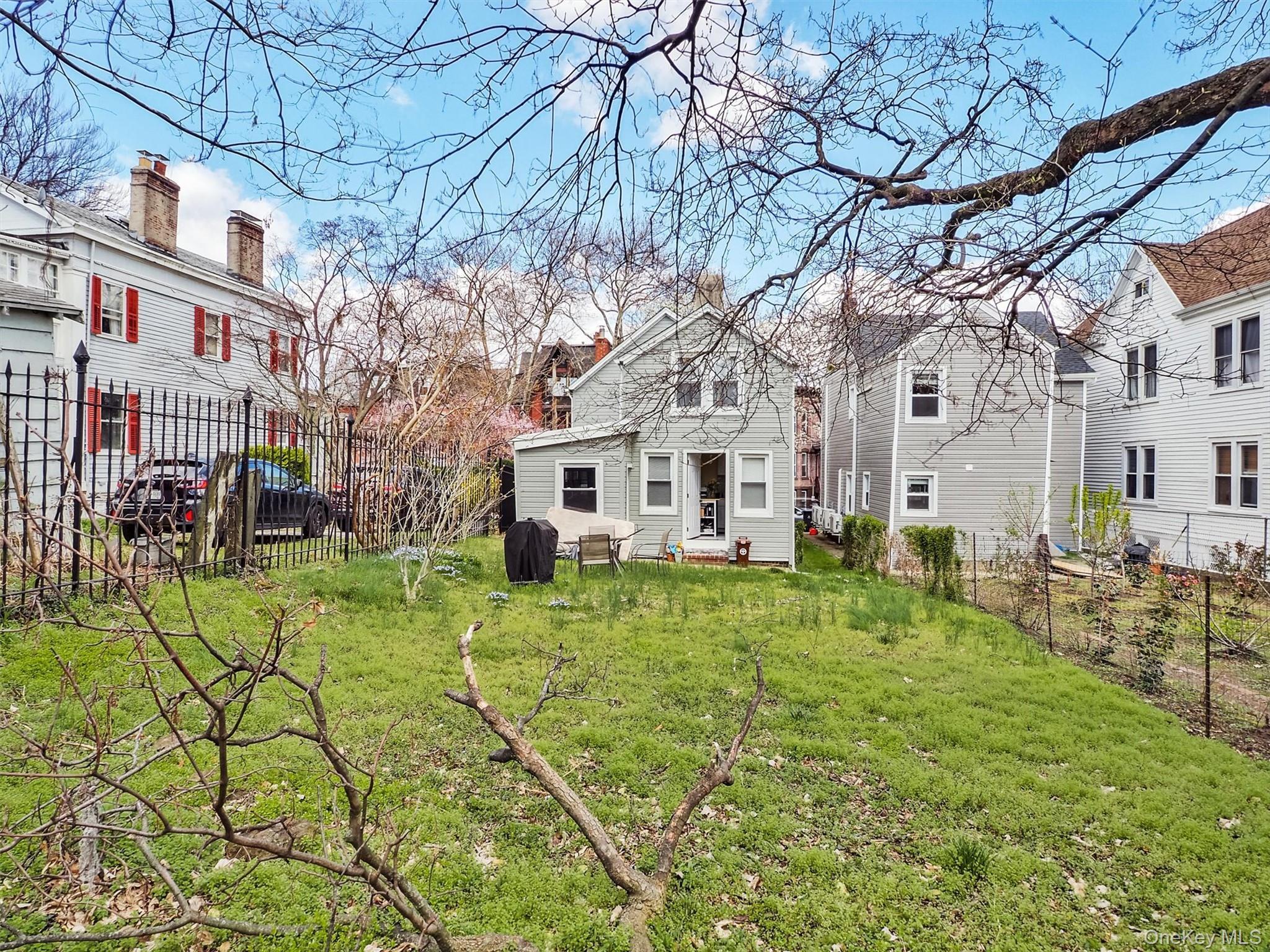 Single Family Harrison Staten Island, NY 10304, MLS-986022-16
