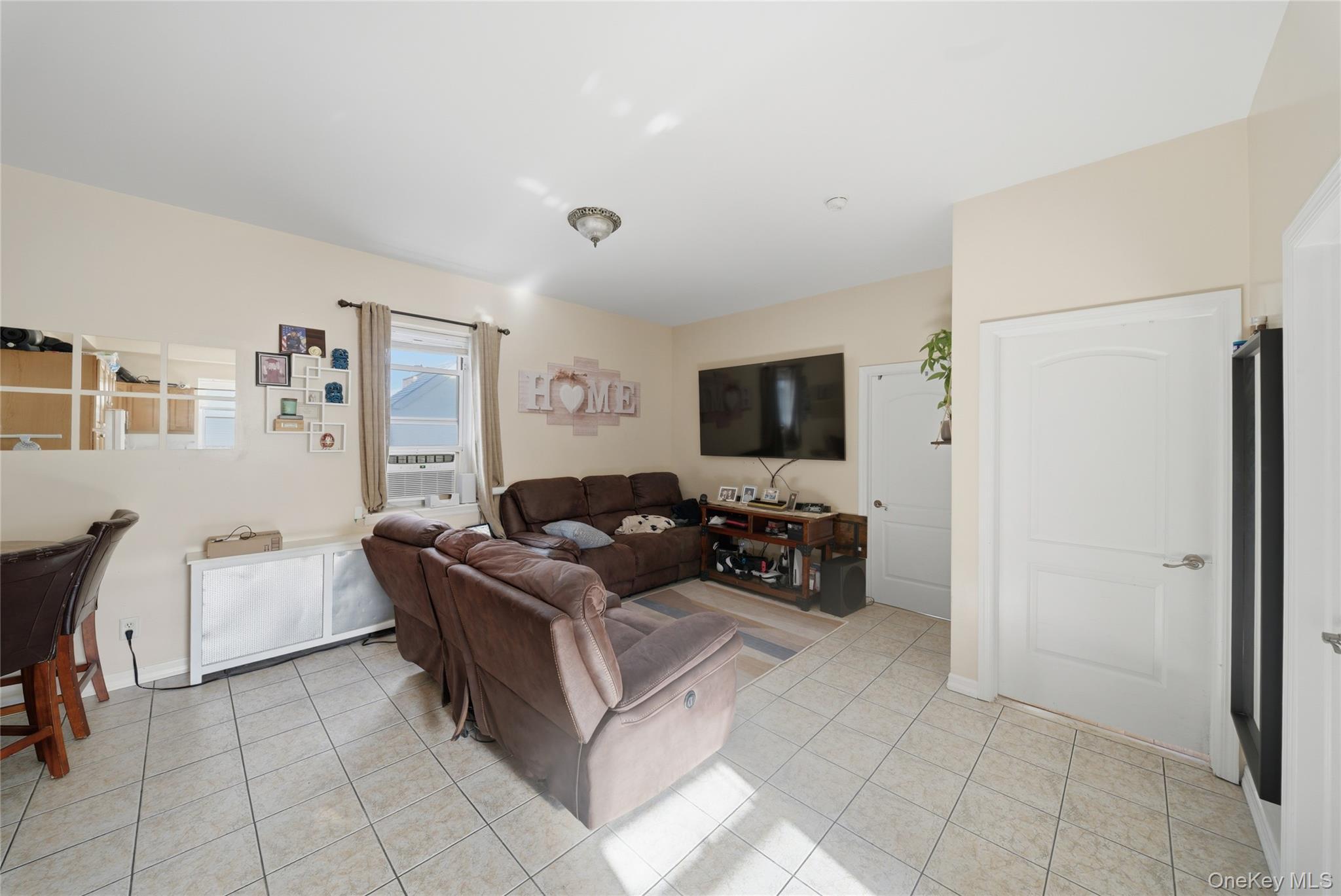 Single Family 14th Avenue Queens, NY 11357, MLS-986025-3