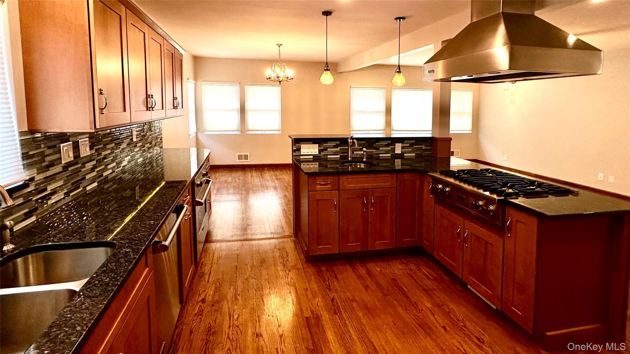 Single Family 113th Street  Queens, NY 11375, MLS-986026-7