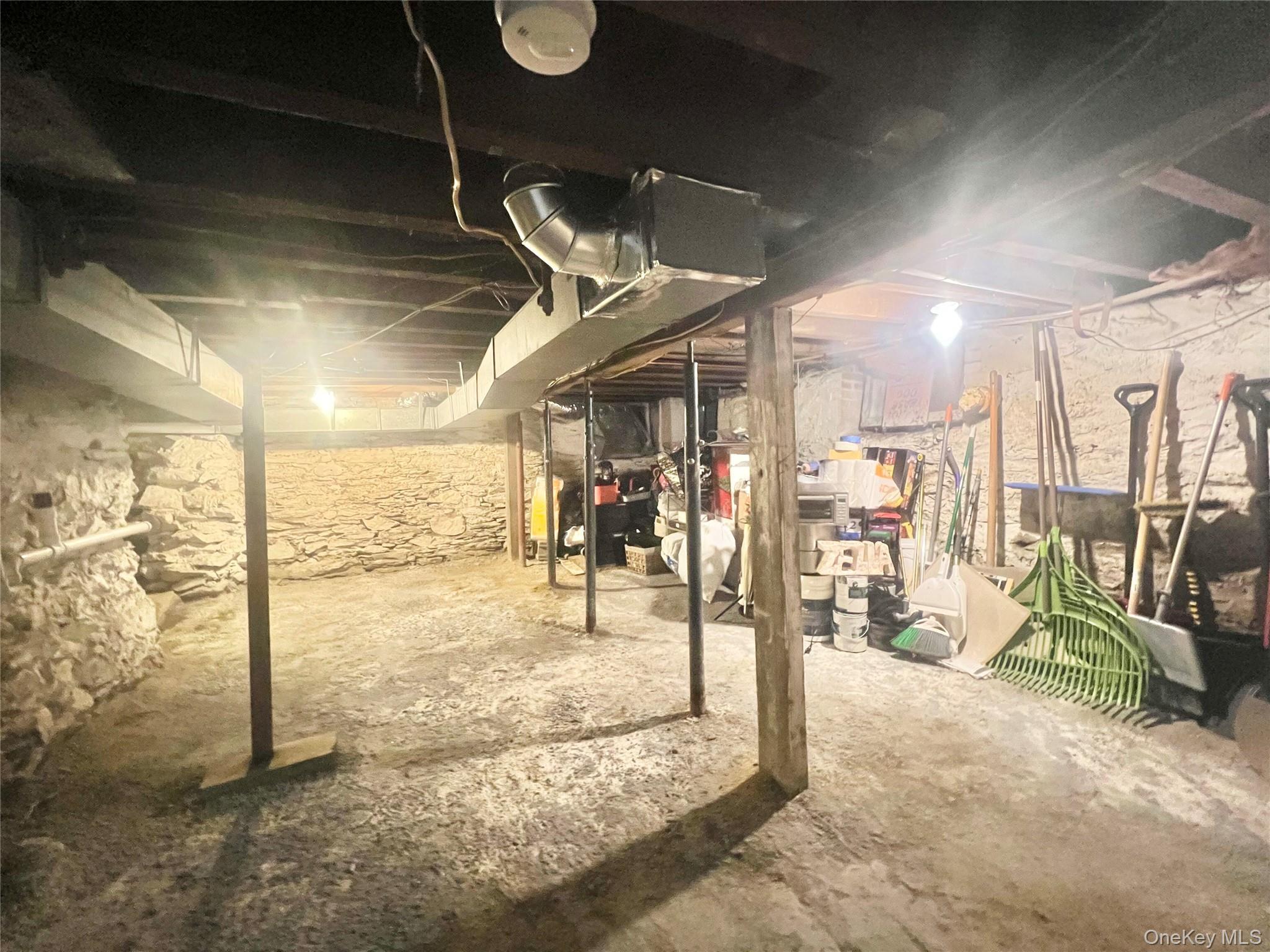 Single Family Smith  Dutchess County, NY 12601, MLS-986060-38