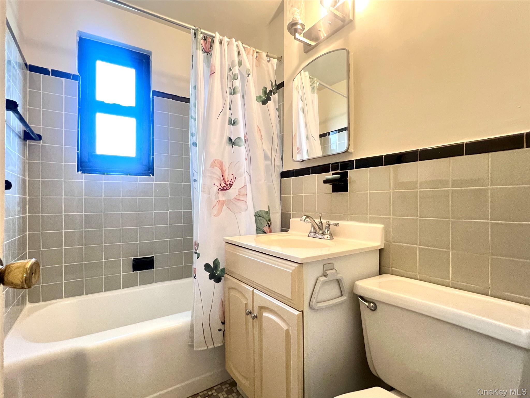 Coop 69th  Queens, NY 11365, MLS-986068-7