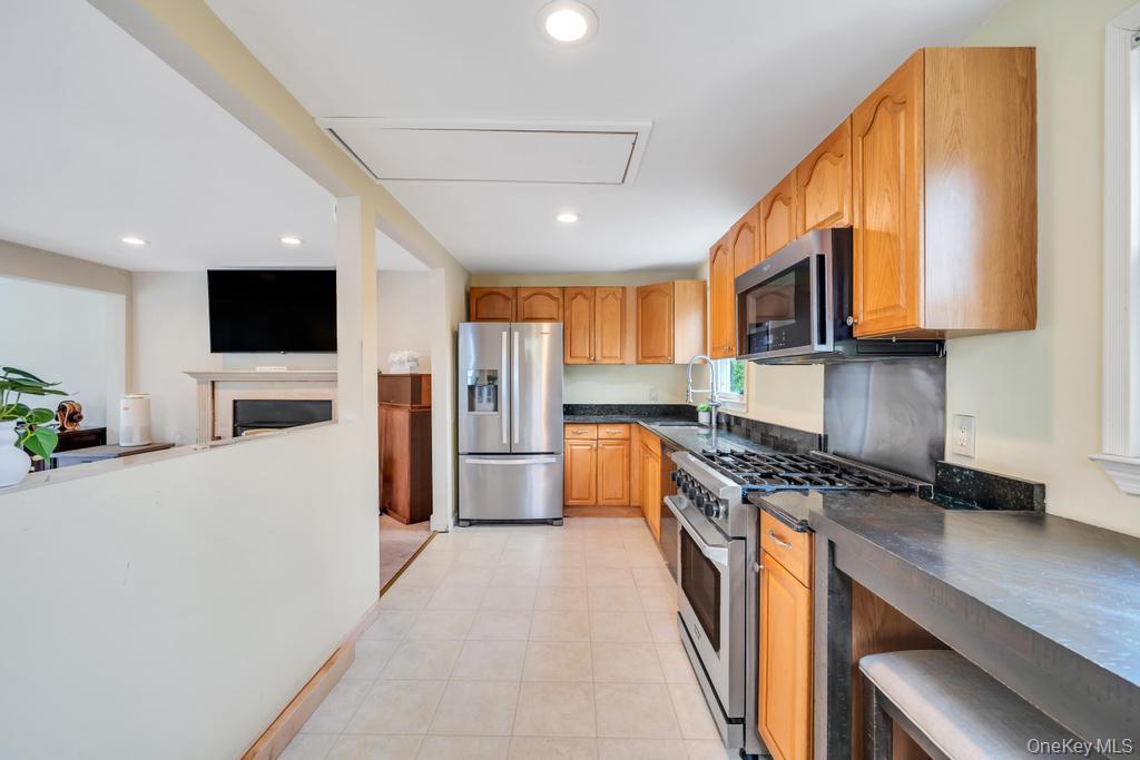 Single Family Cedar  Suffolk County, NY 11792, MLS-986087-12