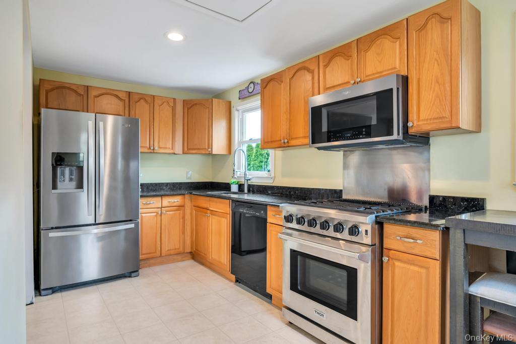 Single Family Cedar  Suffolk County, NY 11792, MLS-986087-13