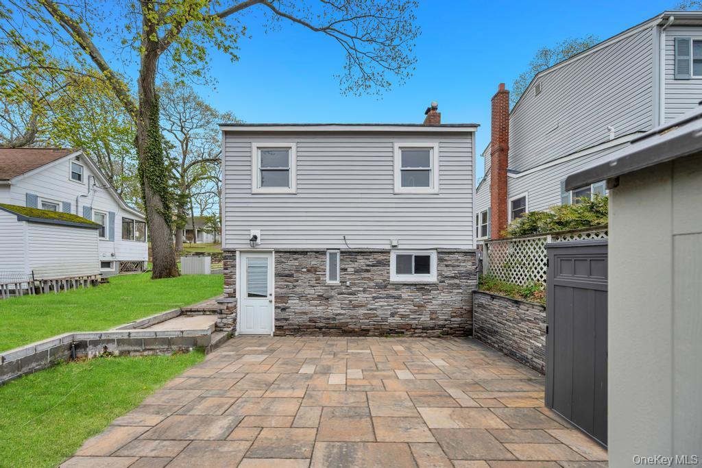 Single Family Cedar  Suffolk County, NY 11792, MLS-986087-3
