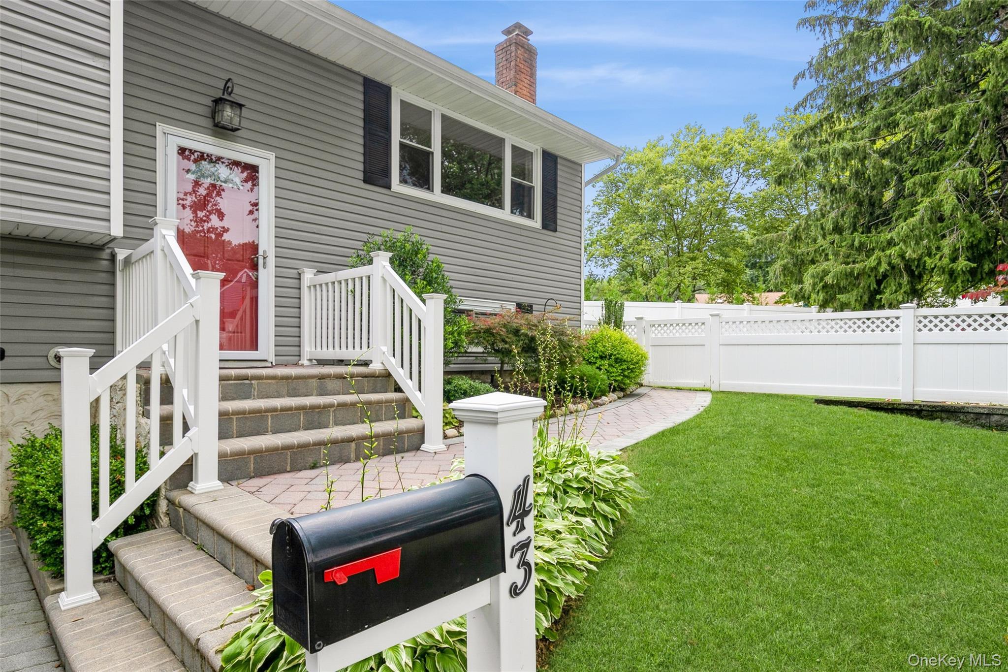 Single Family Ripley  Suffolk County, NY 11768, MLS-986095-2