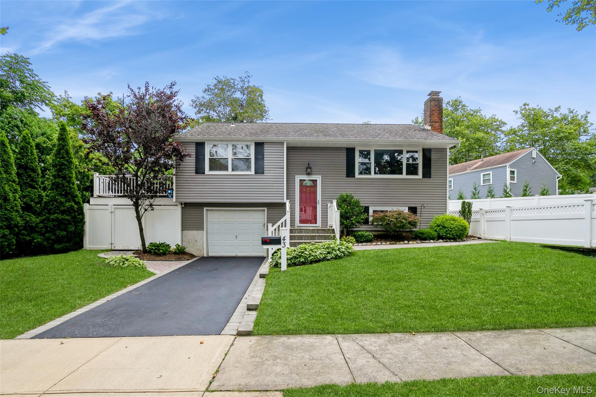 Single Family Ripley  Suffolk County, NY 11768, MLS-986095-24