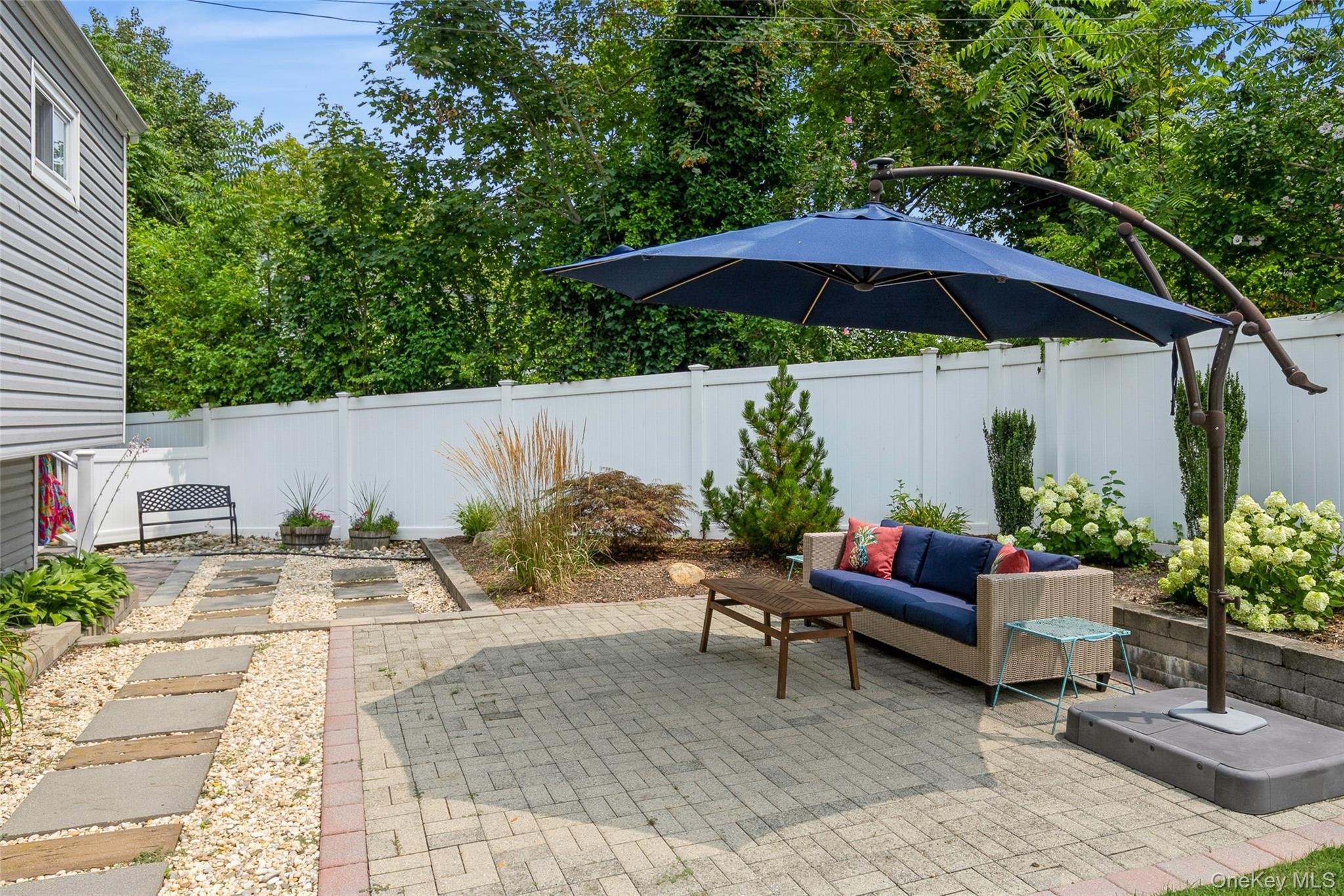 Single Family Ripley  Suffolk County, NY 11768, MLS-986095-28