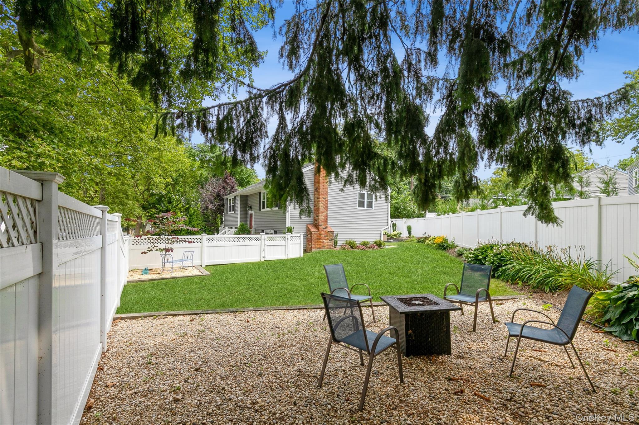 Single Family Ripley  Suffolk County, NY 11768, MLS-986095-30