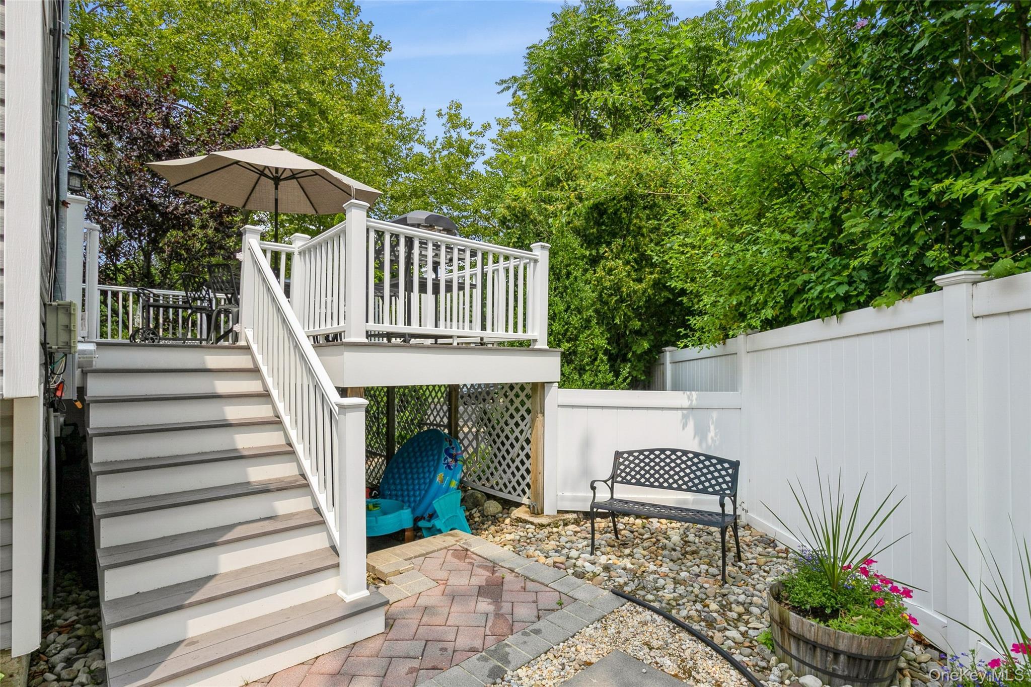 Single Family Ripley  Suffolk County, NY 11768, MLS-986095-35