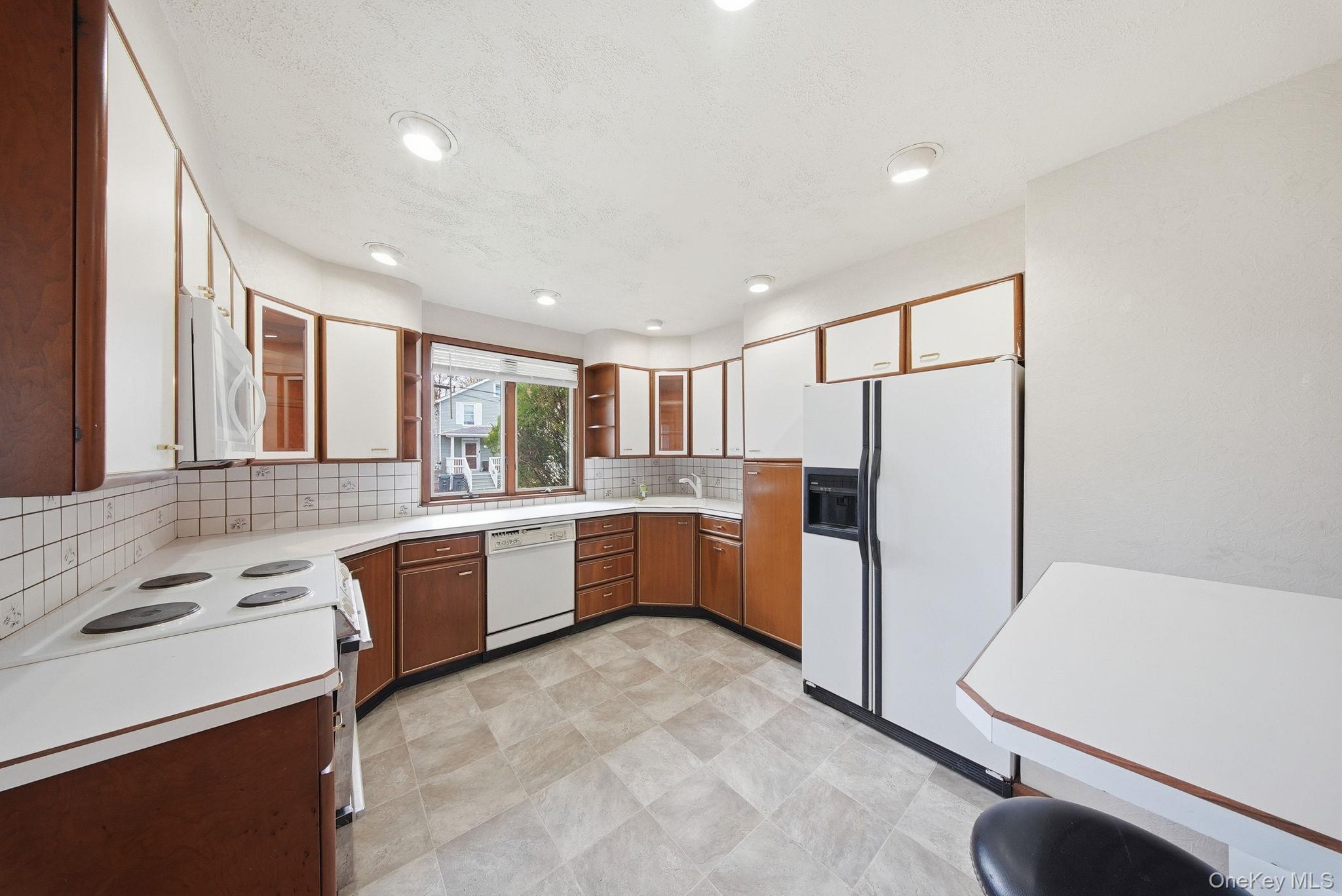 Single Family 5th  Orange County, NY 12550, MLS-986100-9