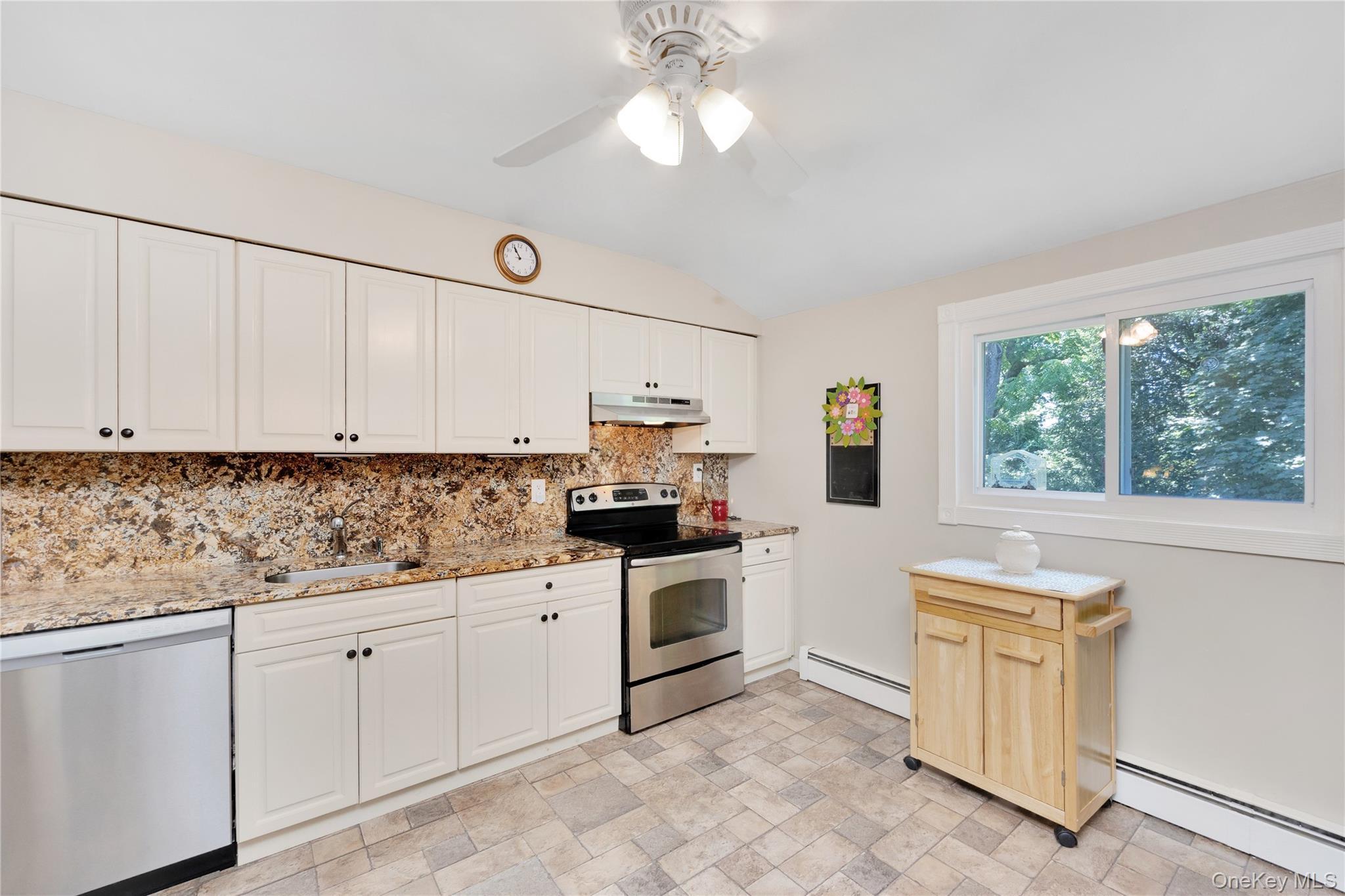 Single Family Margaret  Suffolk County, NY 11743, MLS-986101-12