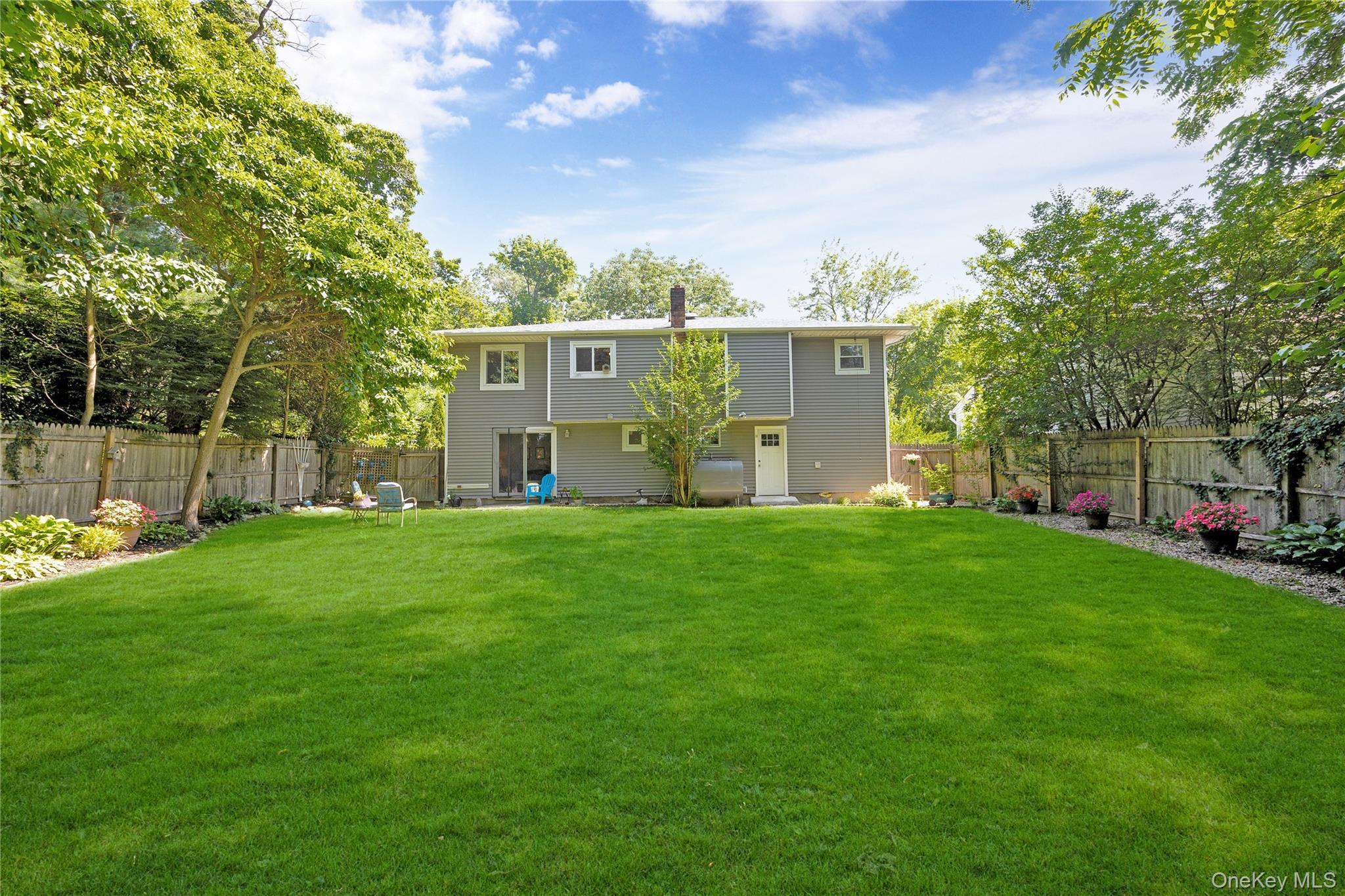 Single Family Margaret  Suffolk County, NY 11743, MLS-986101-25