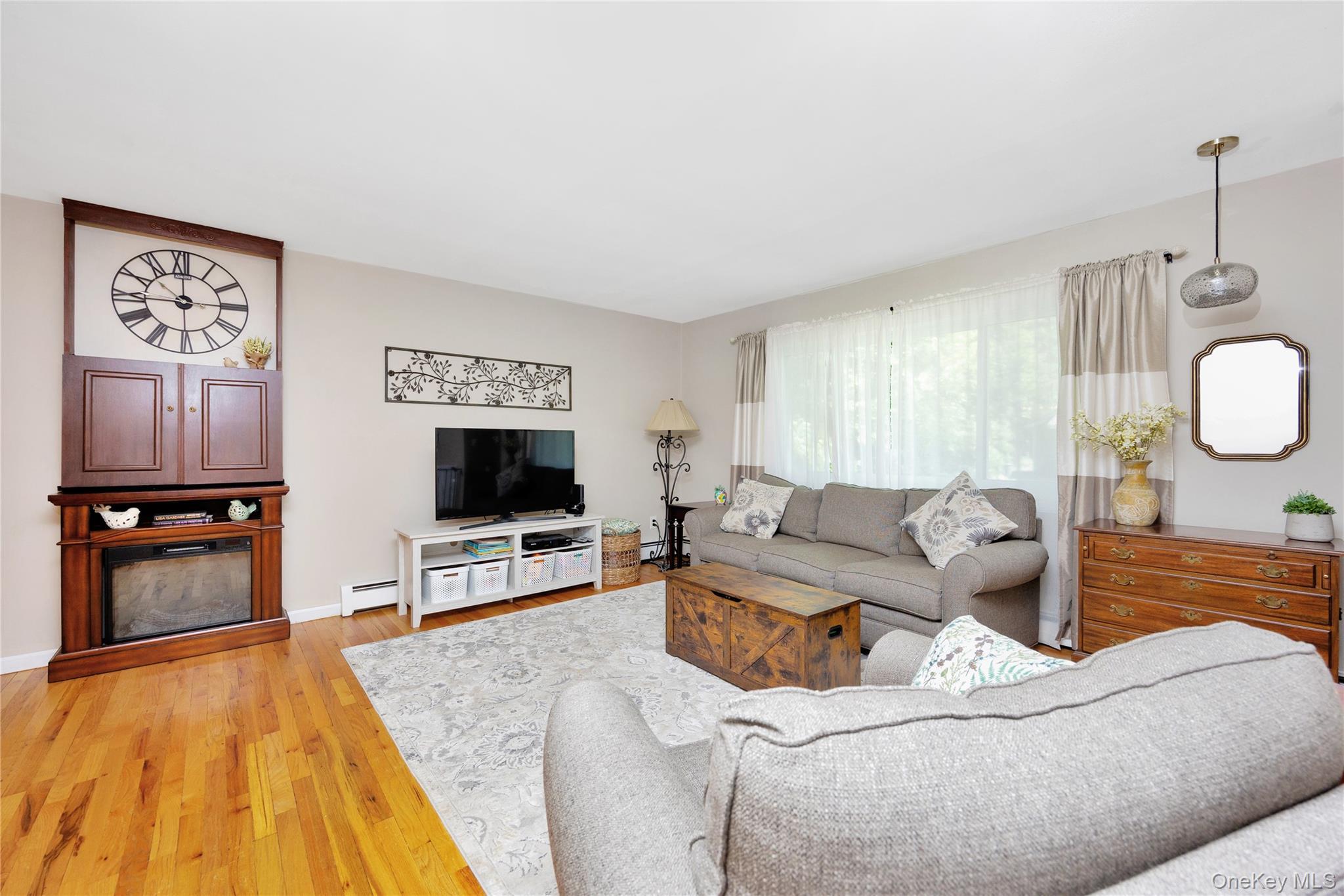 Single Family Margaret  Suffolk County, NY 11743, MLS-986101-5