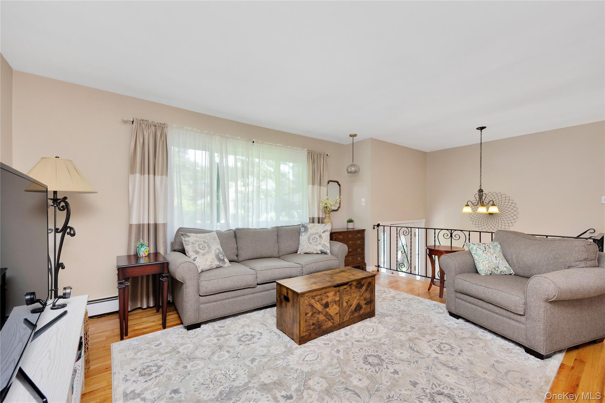 Single Family Margaret  Suffolk County, NY 11743, MLS-986101-7