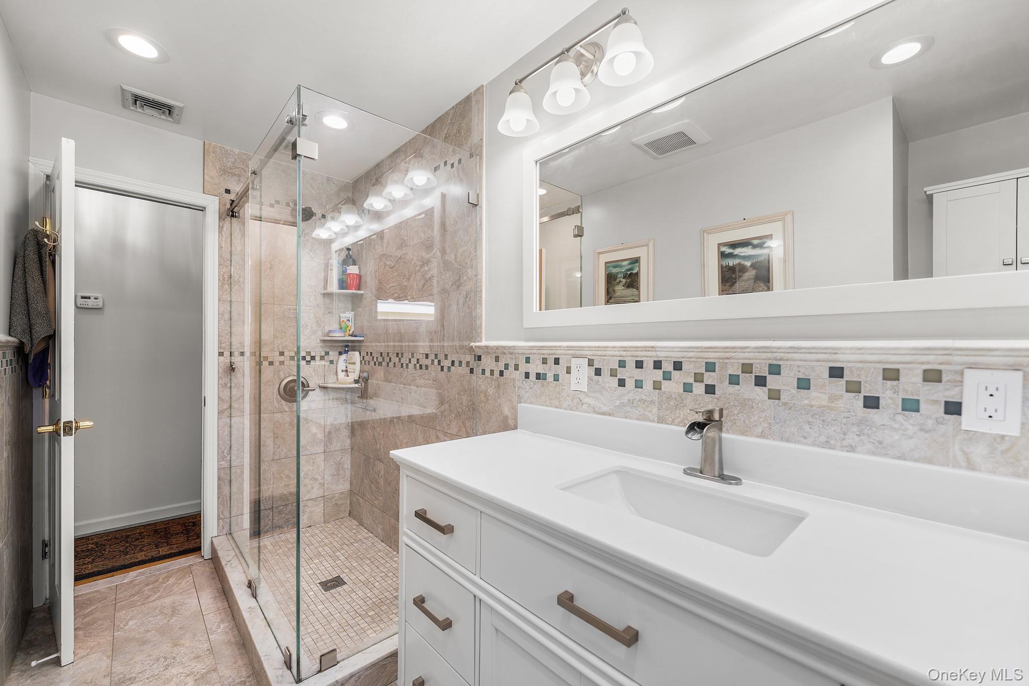 Single Family Flanders  Westchester County, NY 10598, MLS-986119-6