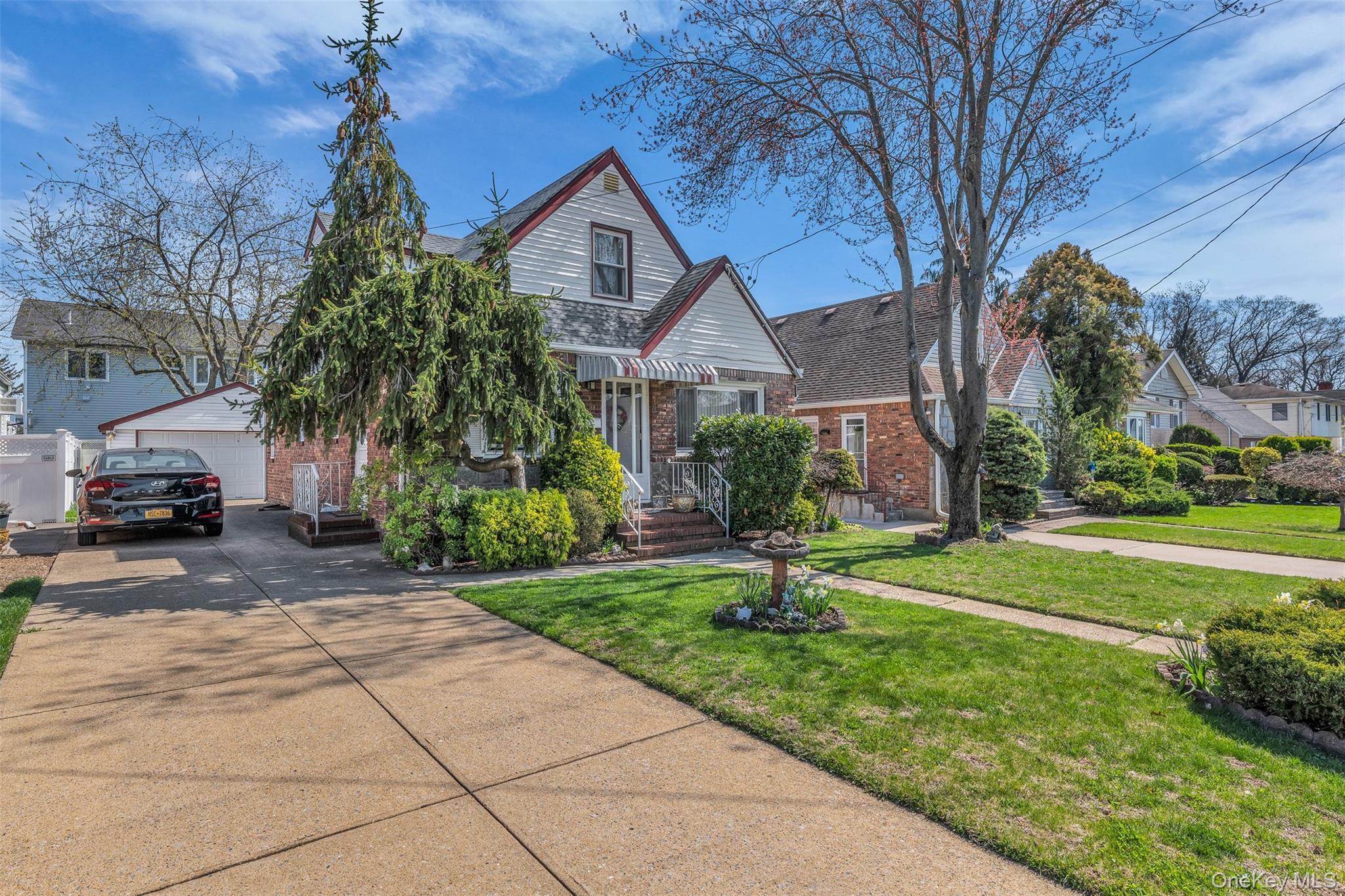 Single Family Harding  Nassau County, NY 11552, MLS-986123-3