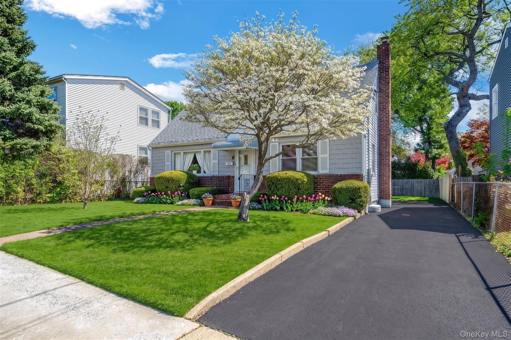 Single Family Miller  Nassau County, NY 11542, MLS-986132-33