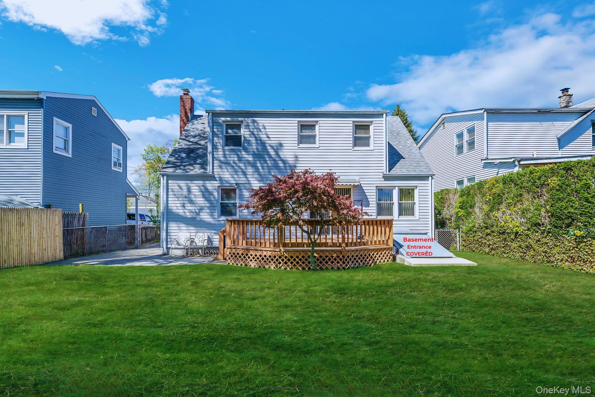 Single Family Miller  Nassau County, NY 11542, MLS-986132-4
